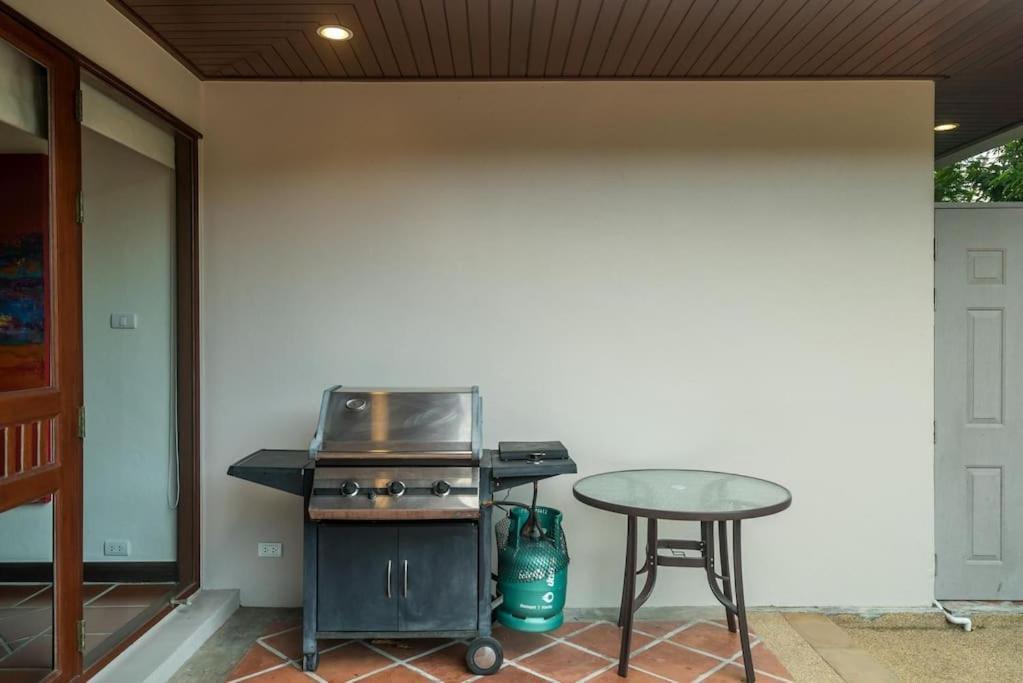 Villa Pool At Nakatani Village By Lofty *