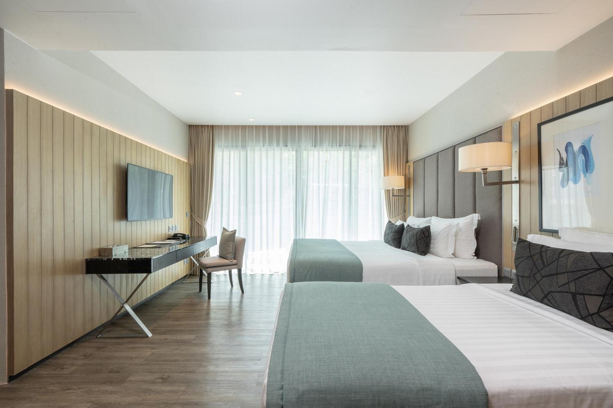 Resort My Phuket 5*