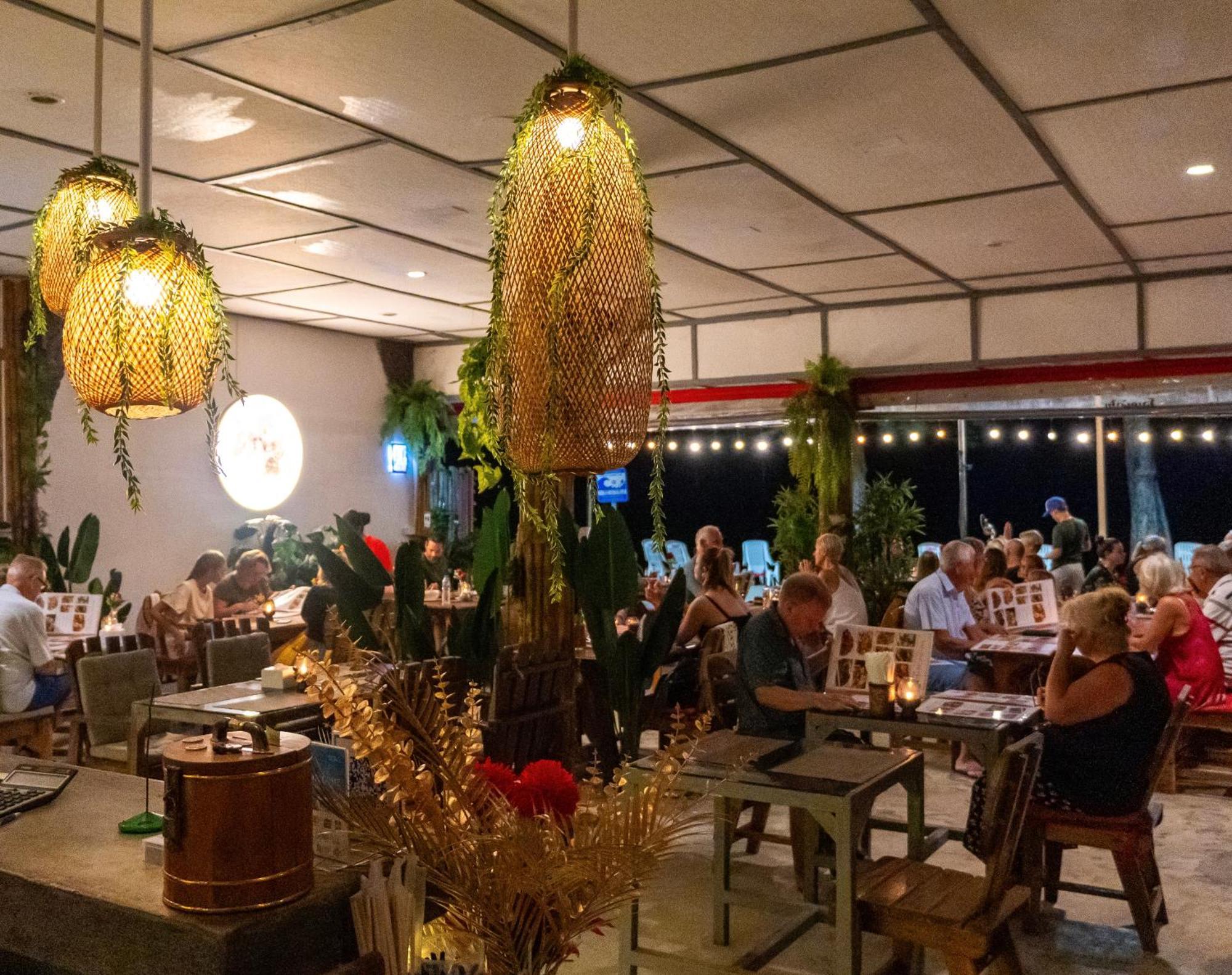 Deng's Hotel Kamala Beach