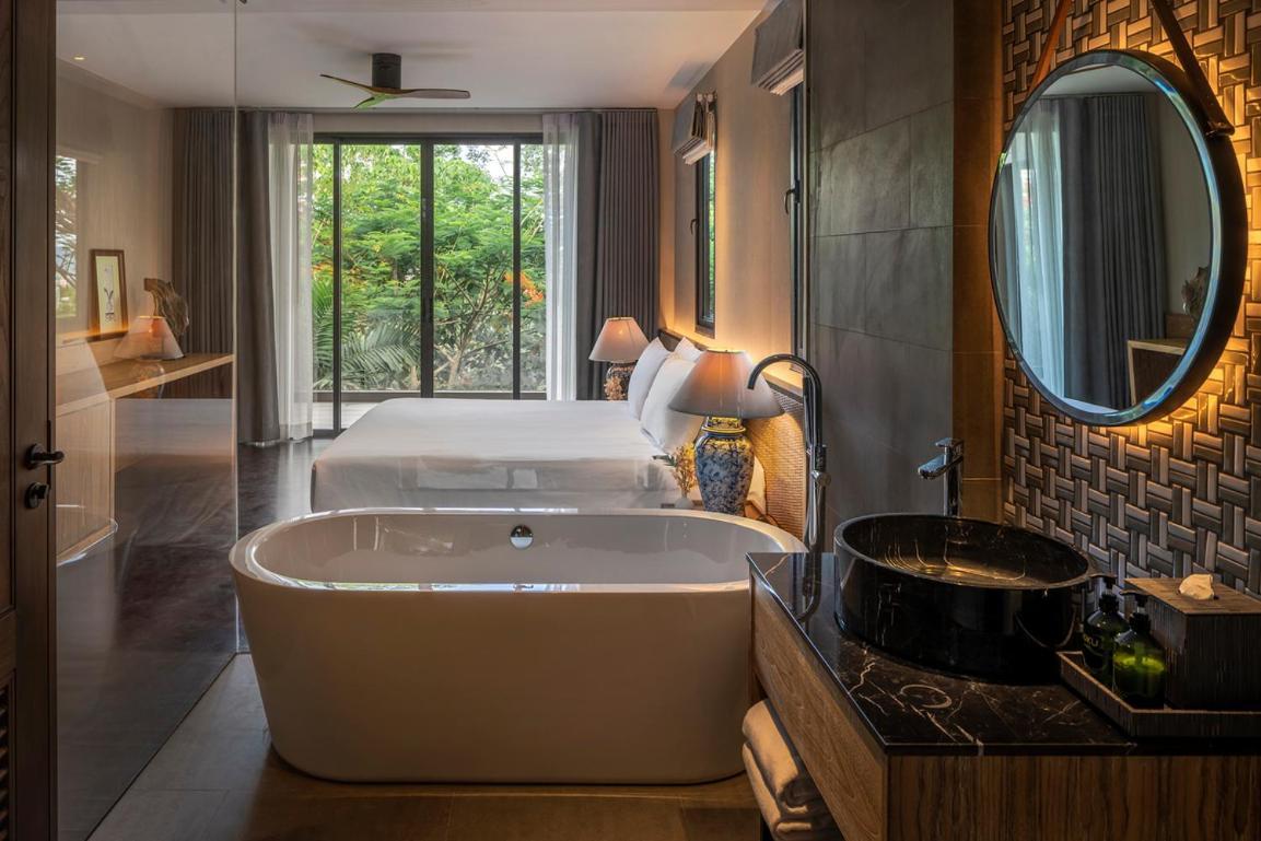 Noku Phuket 5*