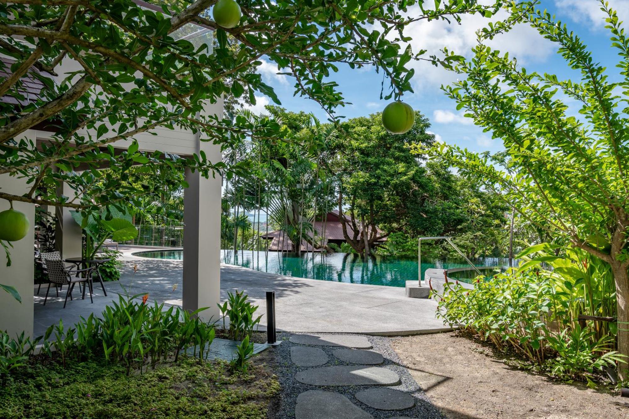 Noku Phuket Resort 5*