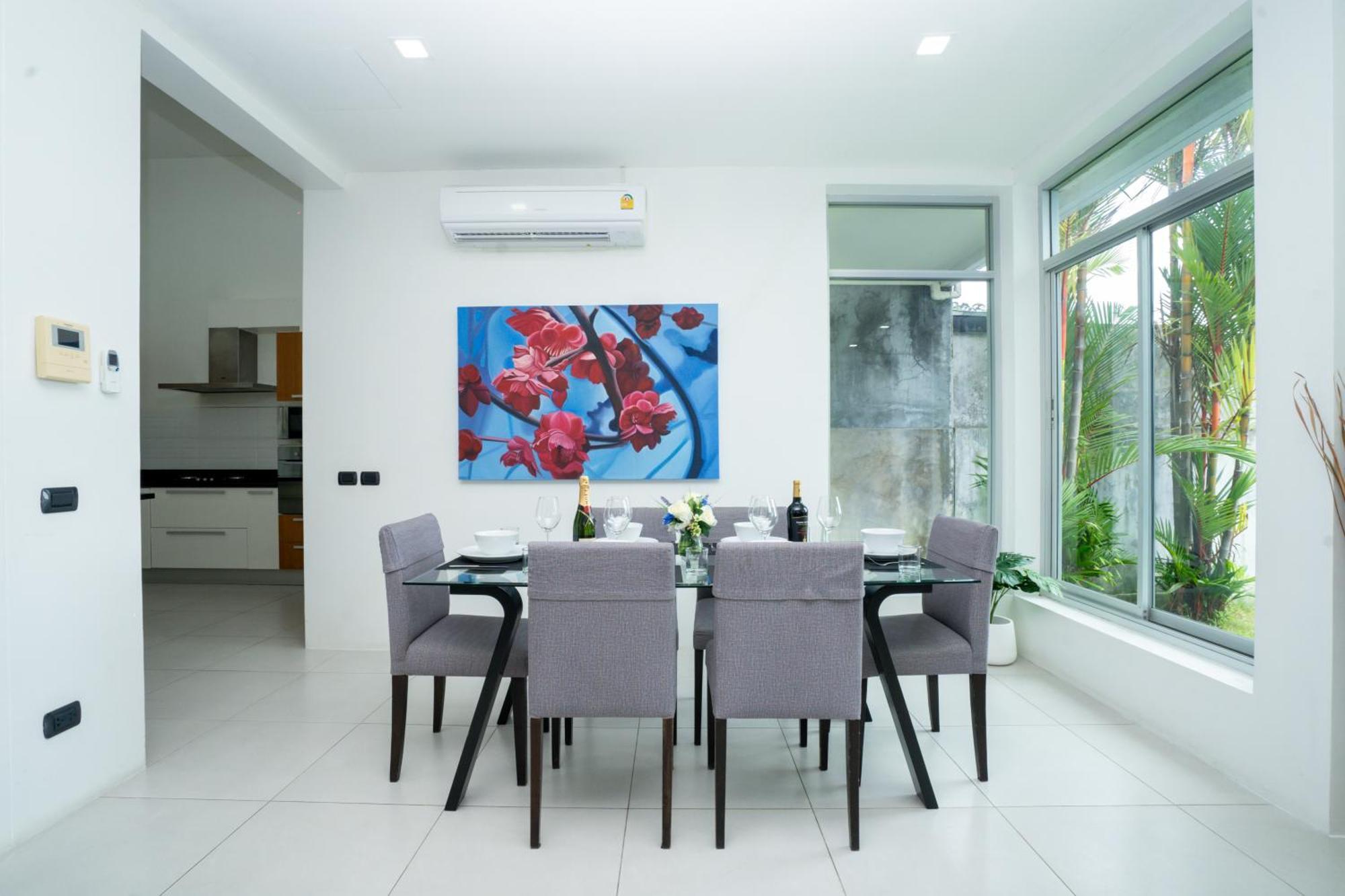 Sirirat Sea-view Villa Patong