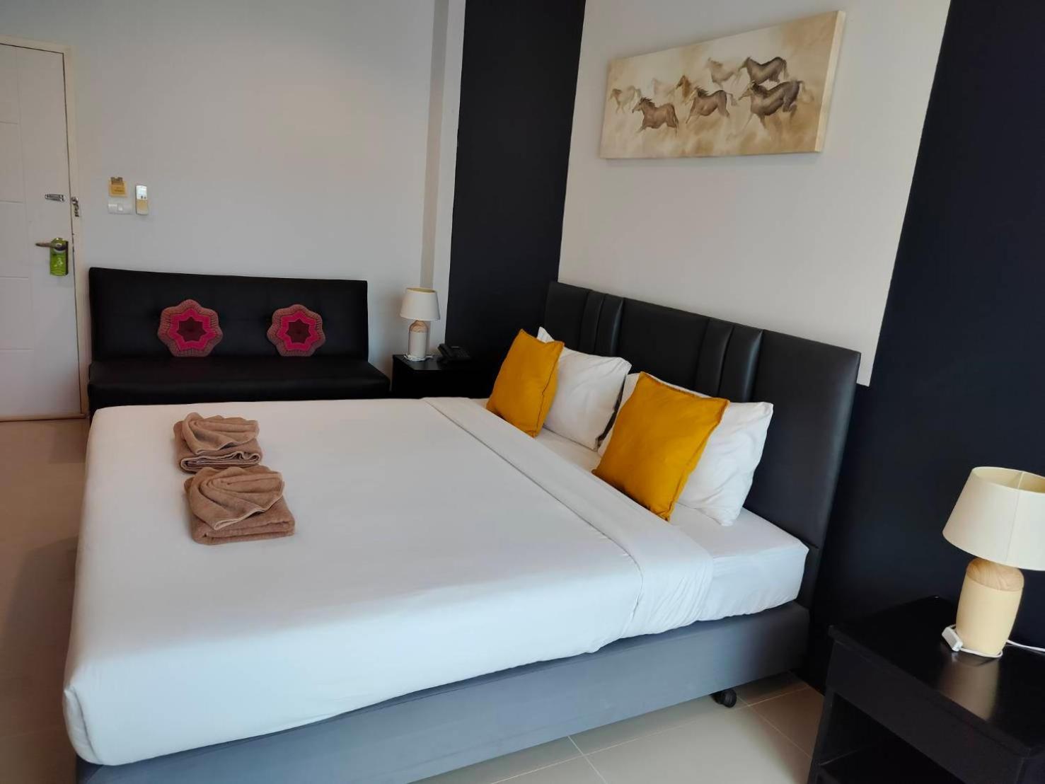 Hotel House Karon 3*
