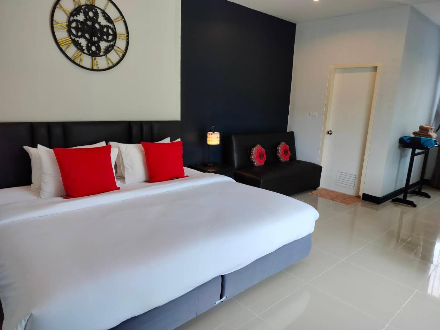 Hotel House Karon Ban Karon