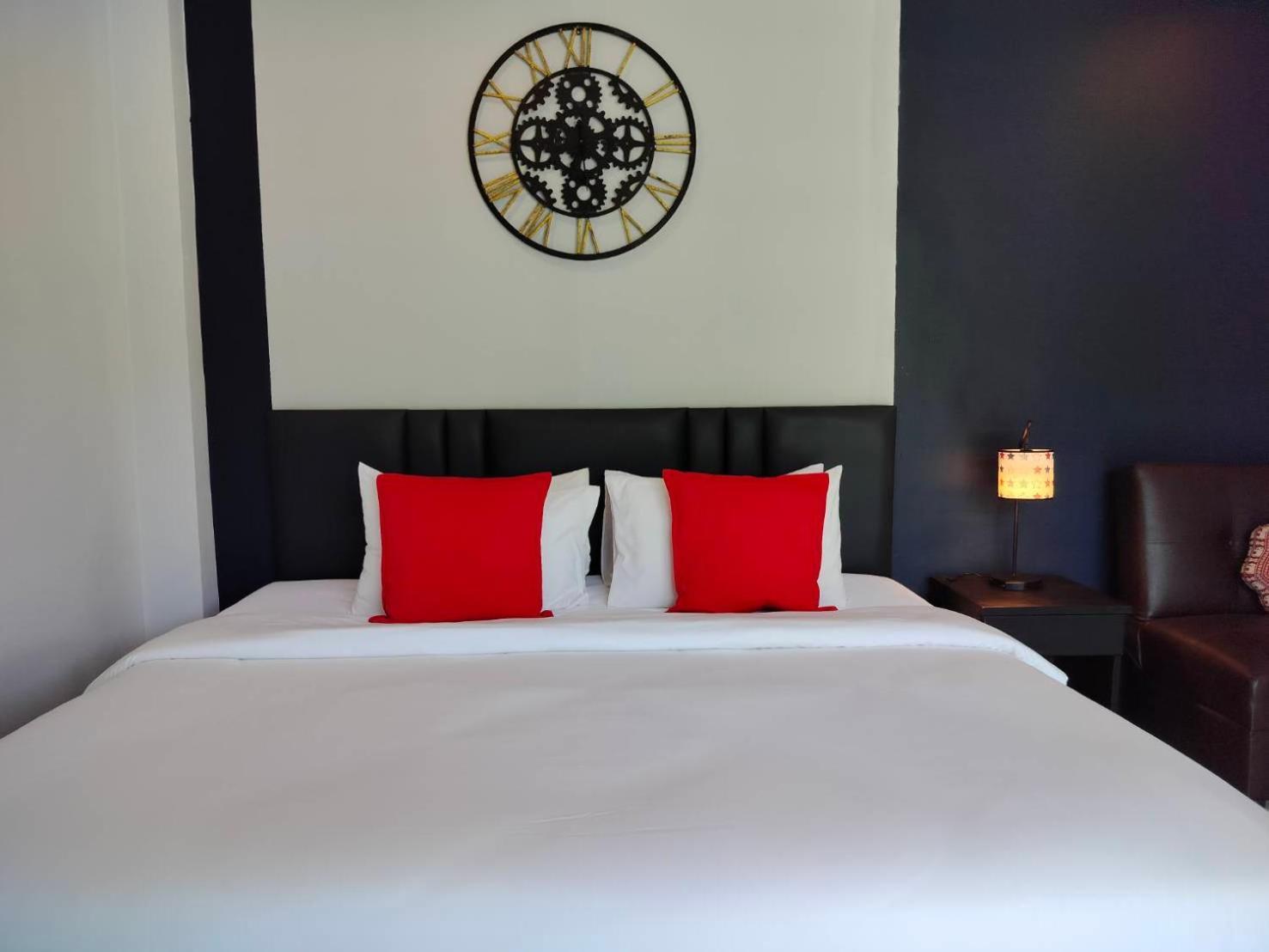 Hotel House Karon 3*