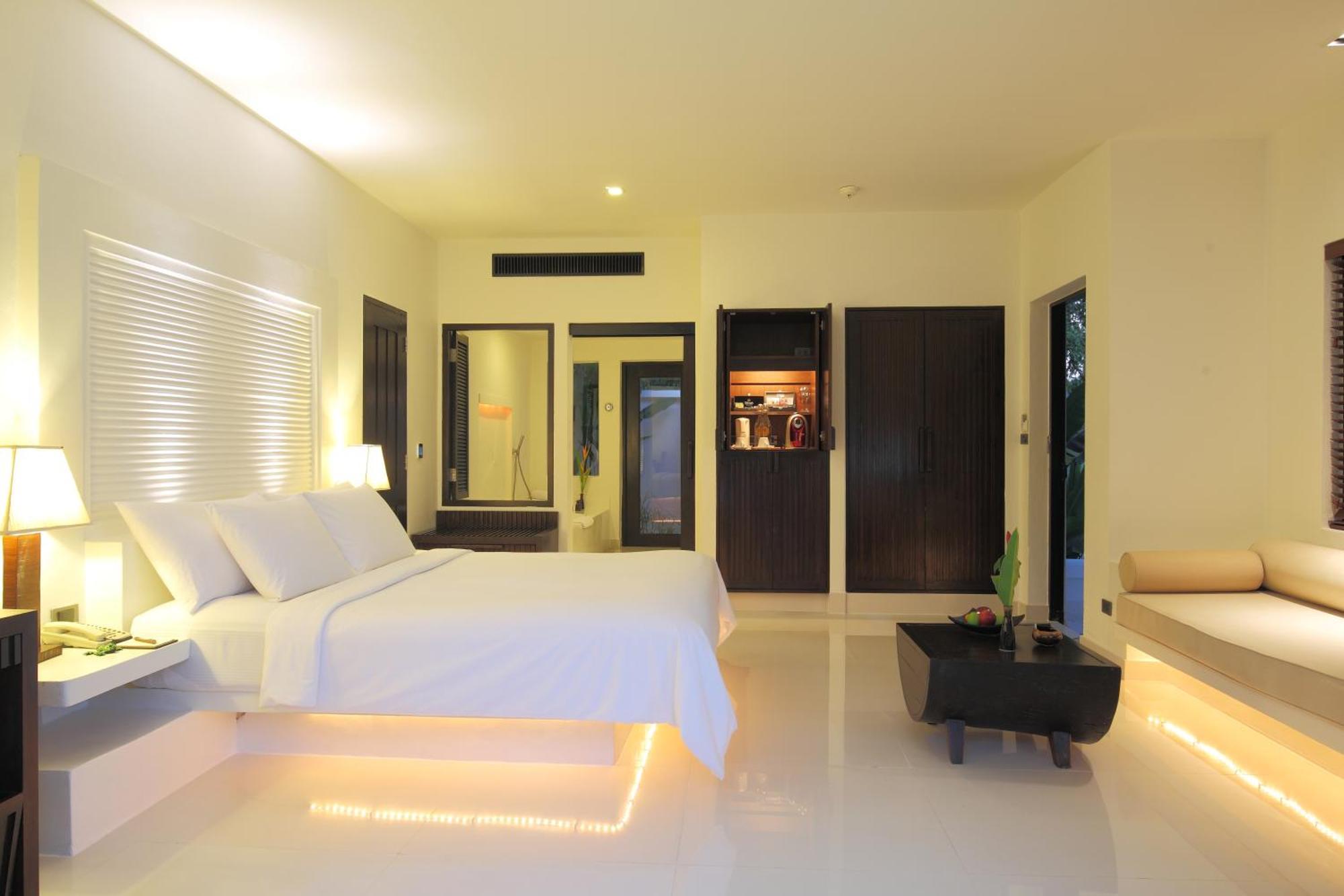 The Racha 5* Ko Racha Yai