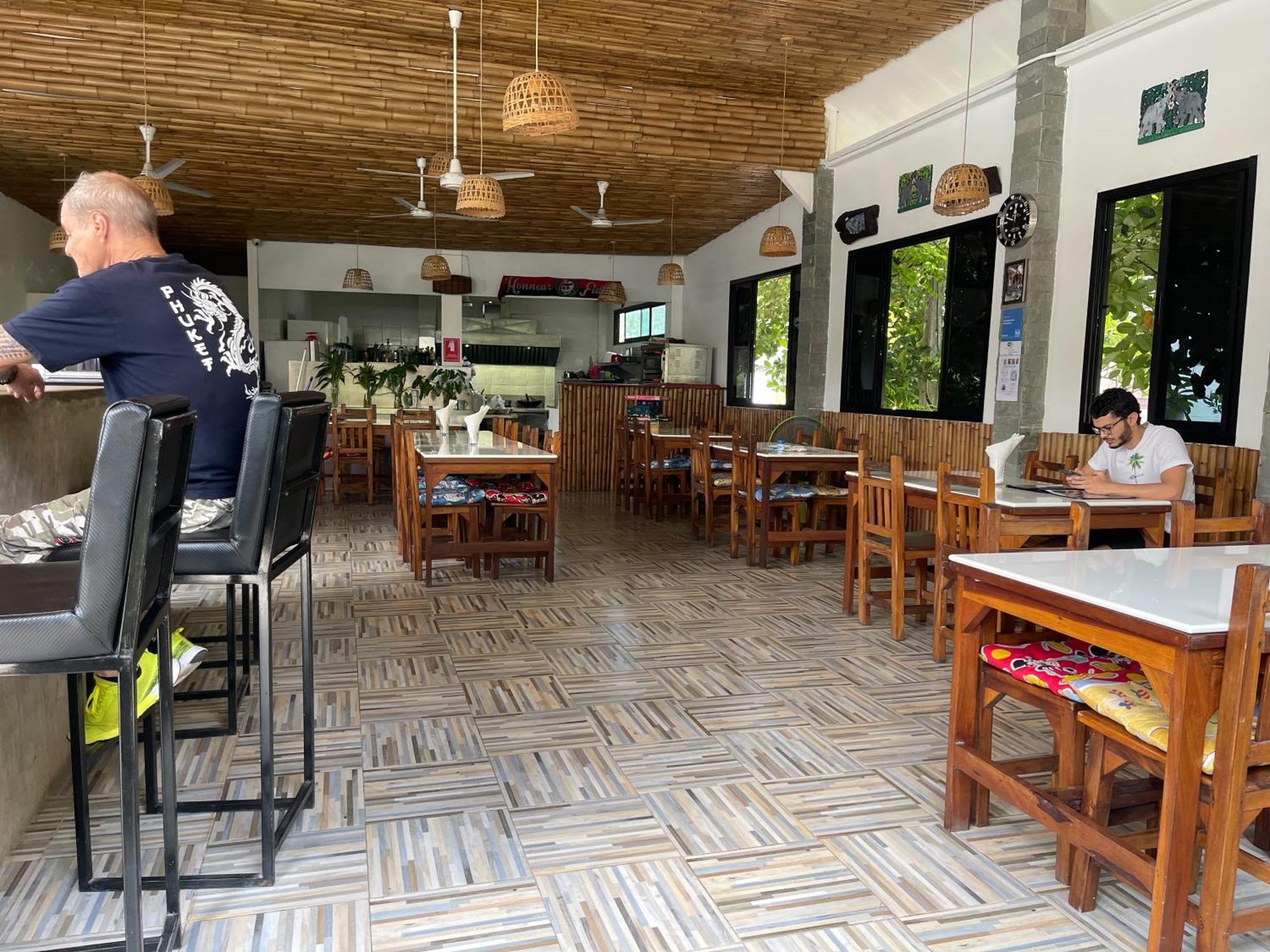 Lotus Bleu & Restaurant Rawai