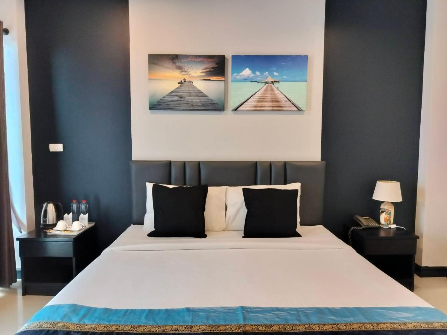 House Karon Hotel
