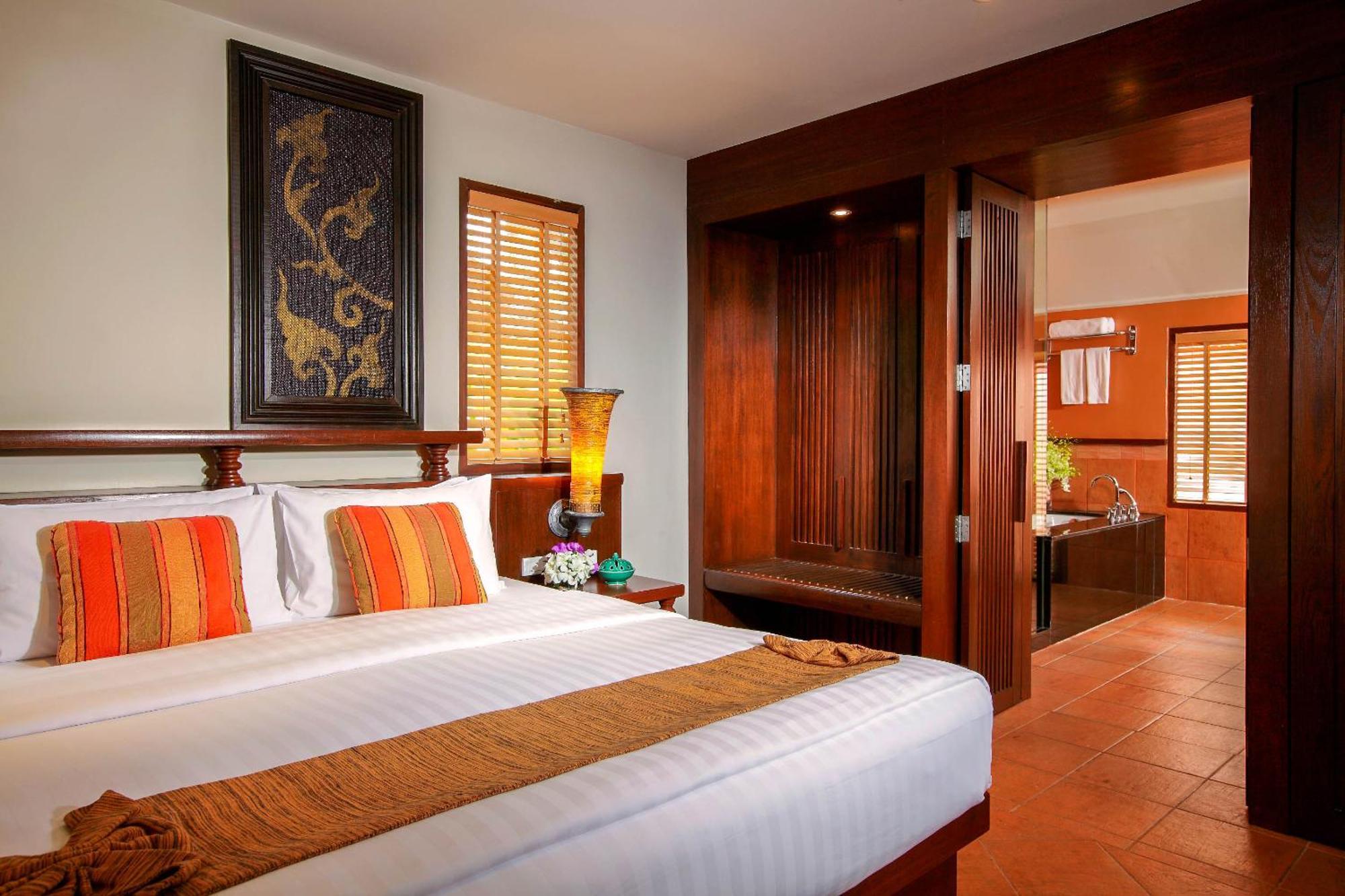 Resort Paradox Phuket 5*
