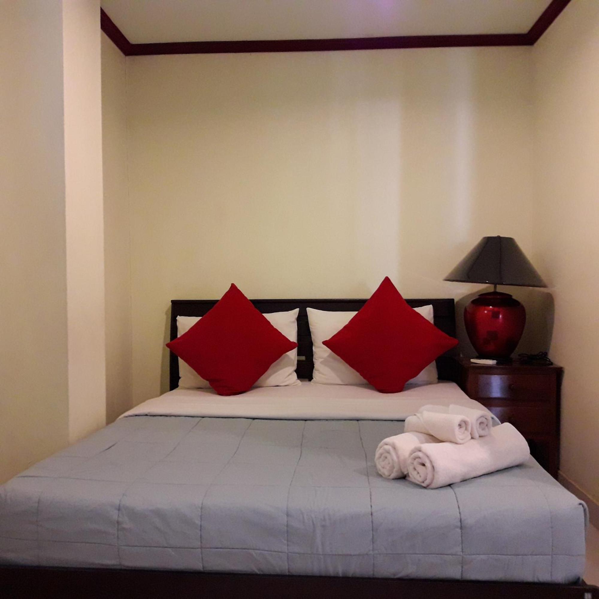 Edouard & Sha Extra 4* Patong