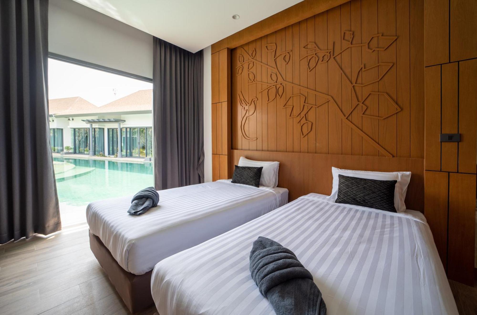 Tajh Pool Hotel 5*