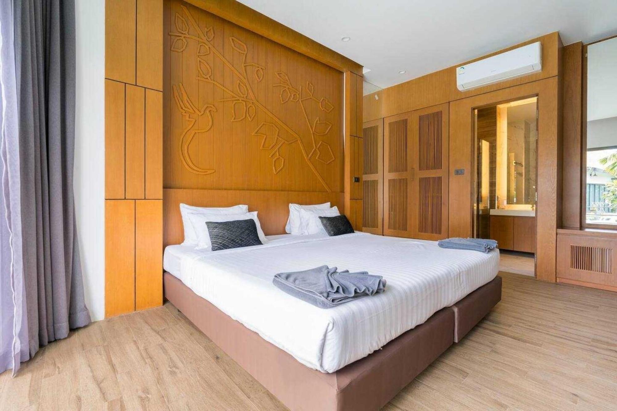 Hotel Tajh Pool 5*
