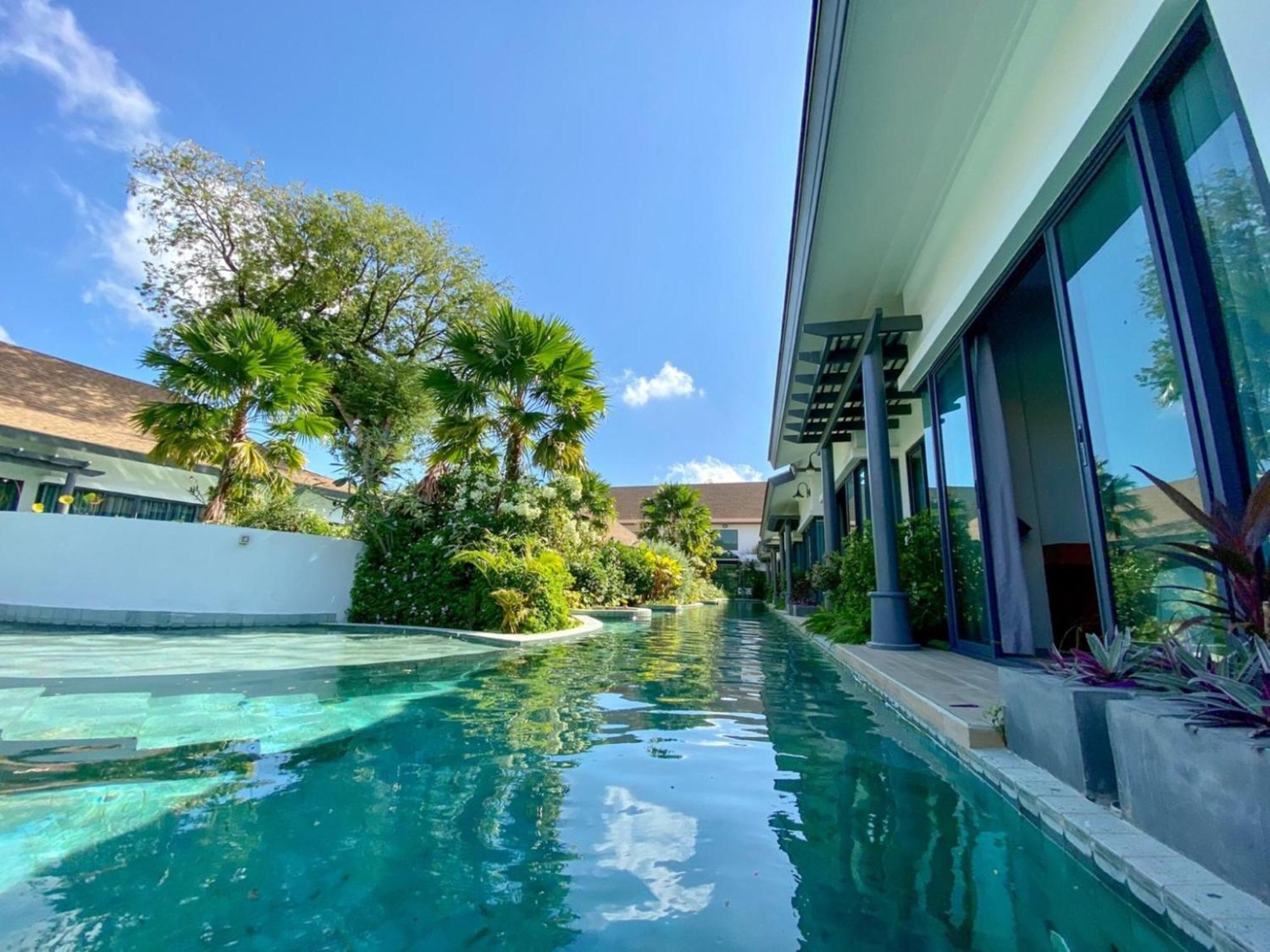 Tajh Pool 5*