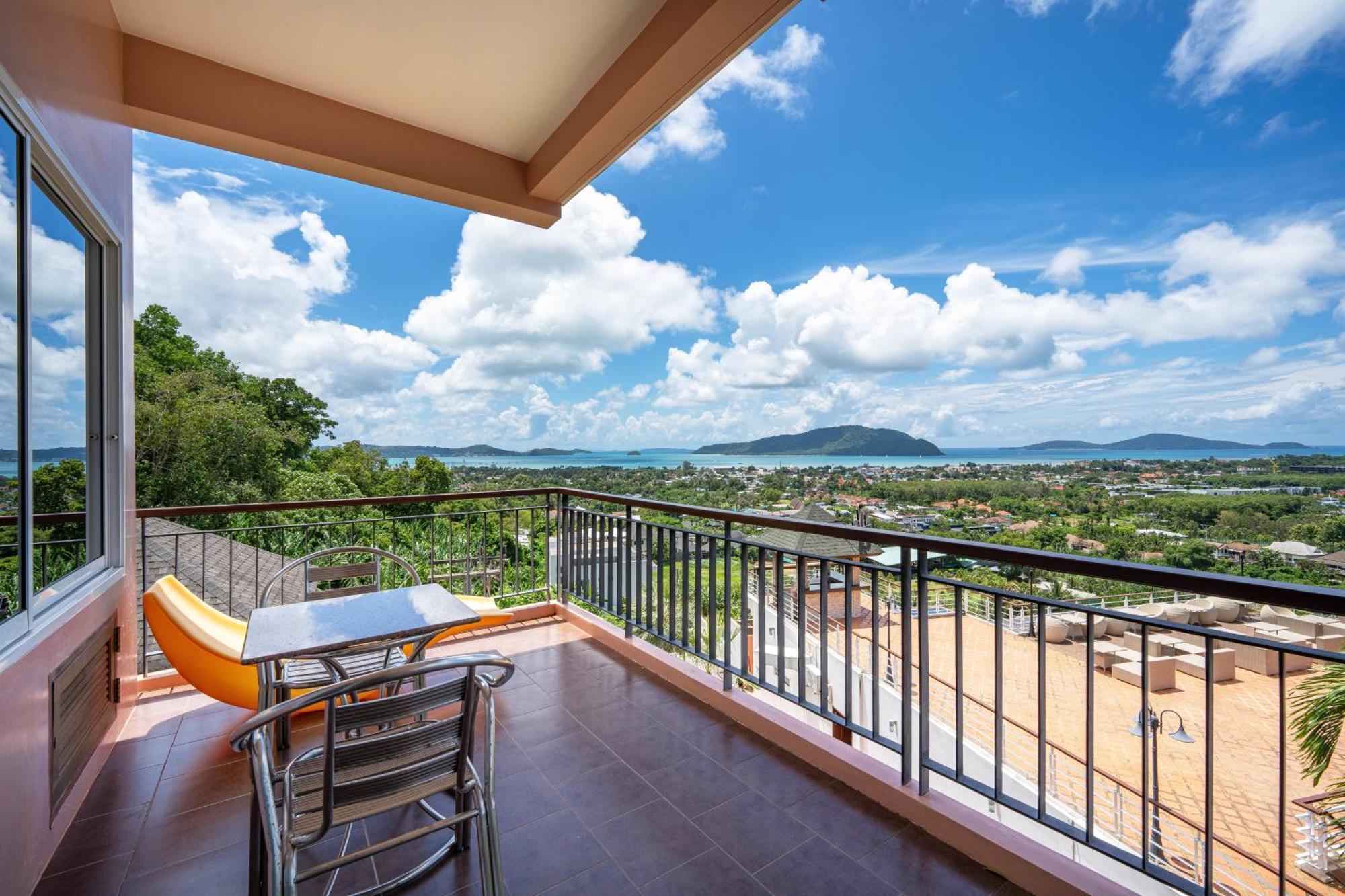 The View Rawada Phuket Resort 4*