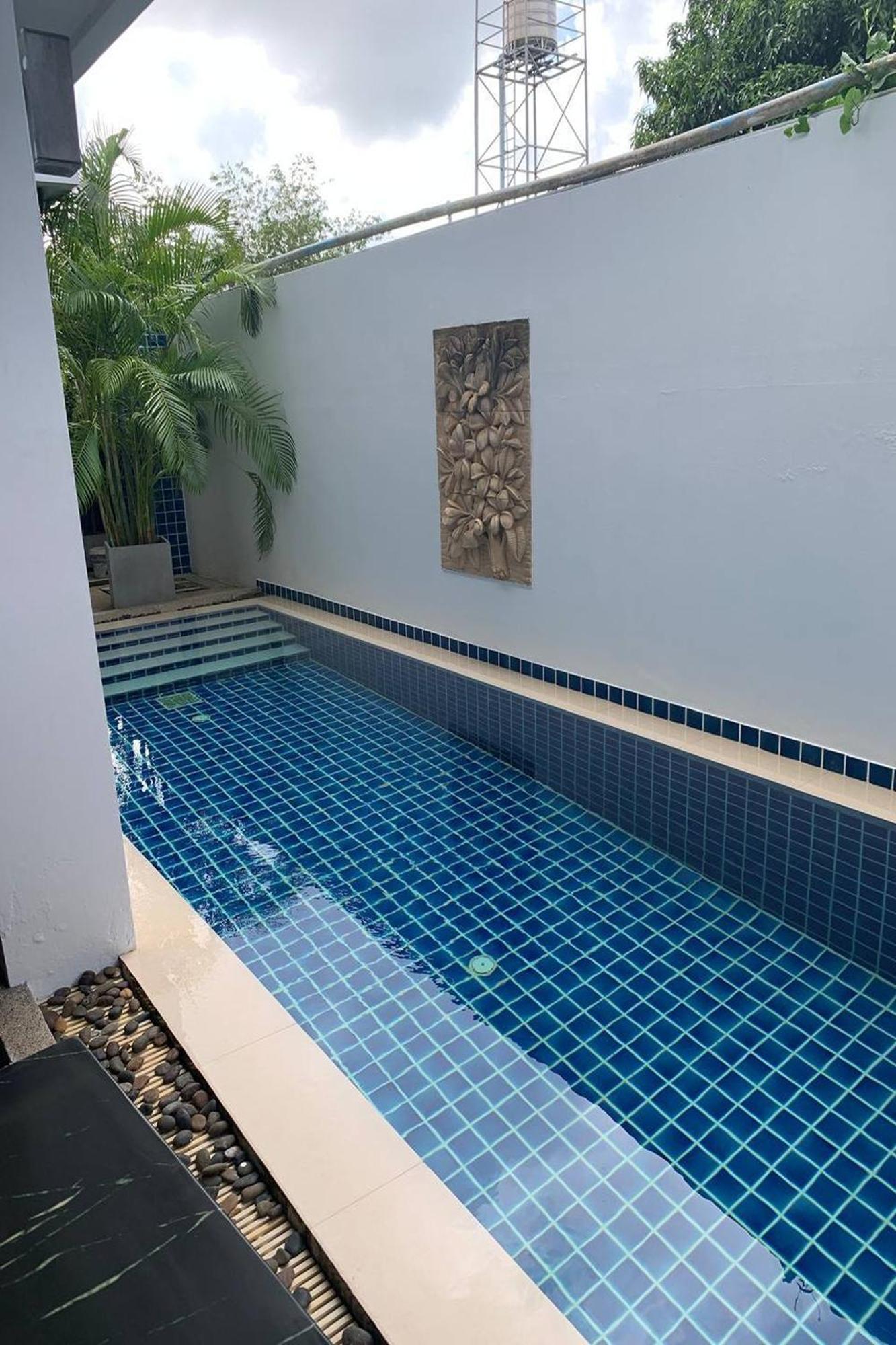 Hotel One World One Naiharn 3*