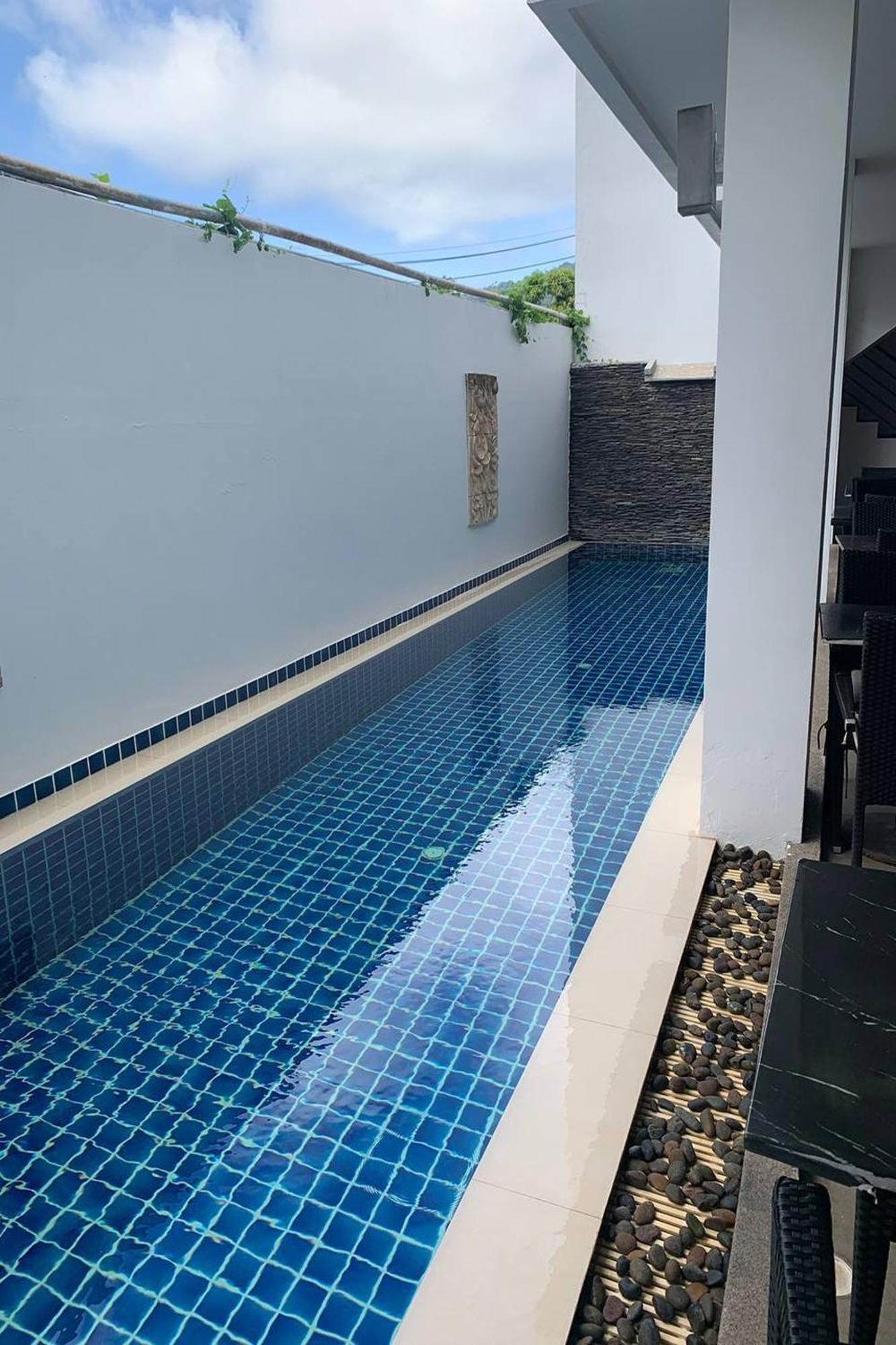 Hotel One World One Naiharn 3*