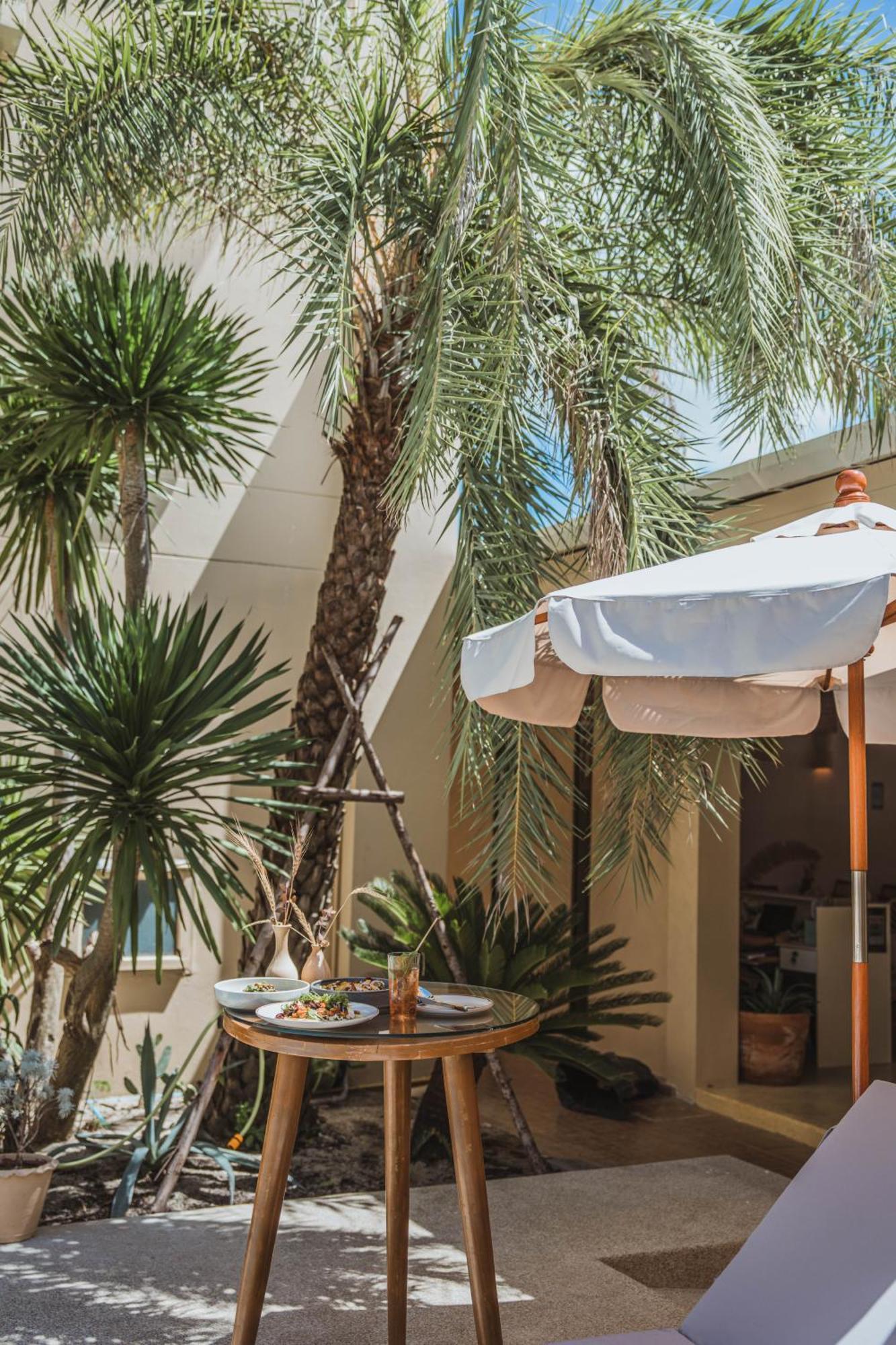 Casa Solana Hotel
