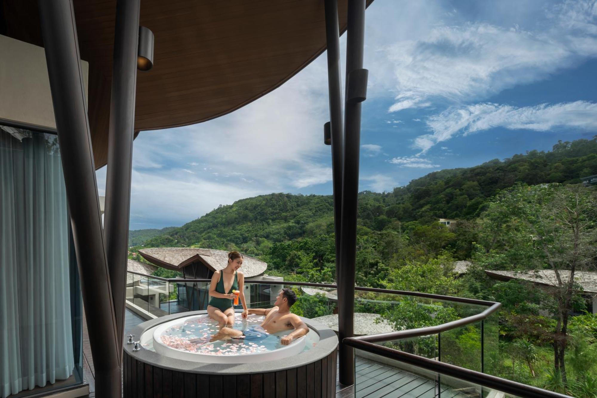 Noku Phuket 5*