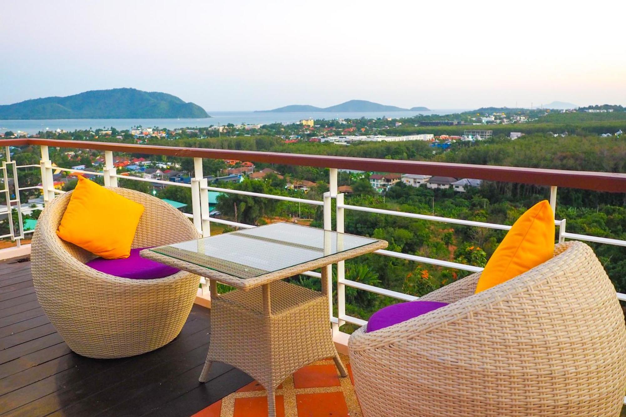 The View Rawada Phuket Resort 4*