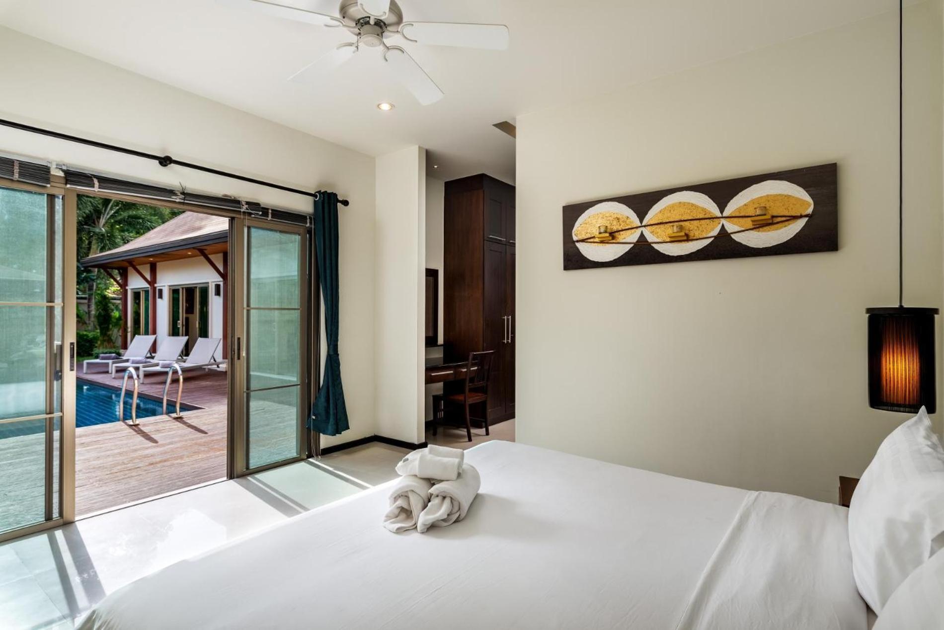 Villa Emerald Pool
