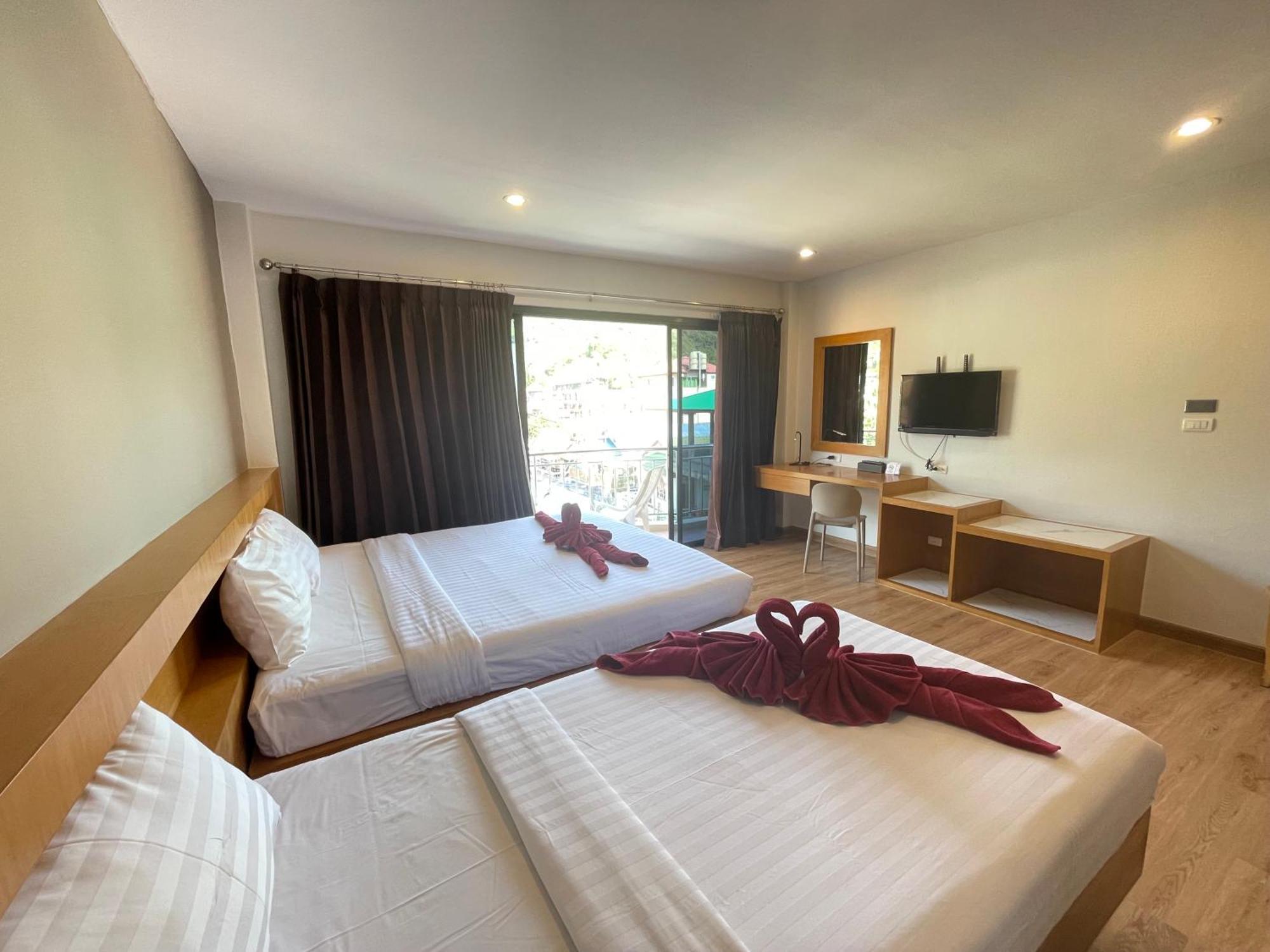 Actually Service Apartment *