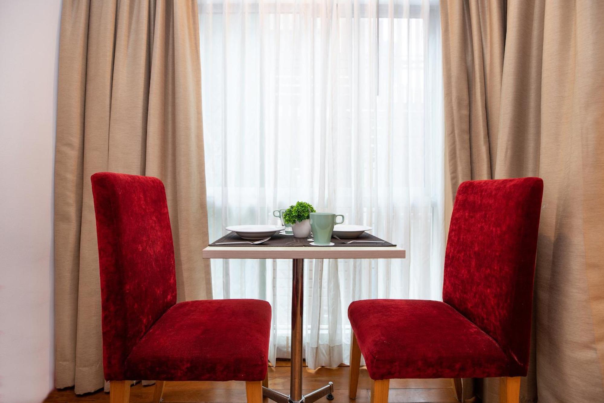 Aparthotel Icheck Residences