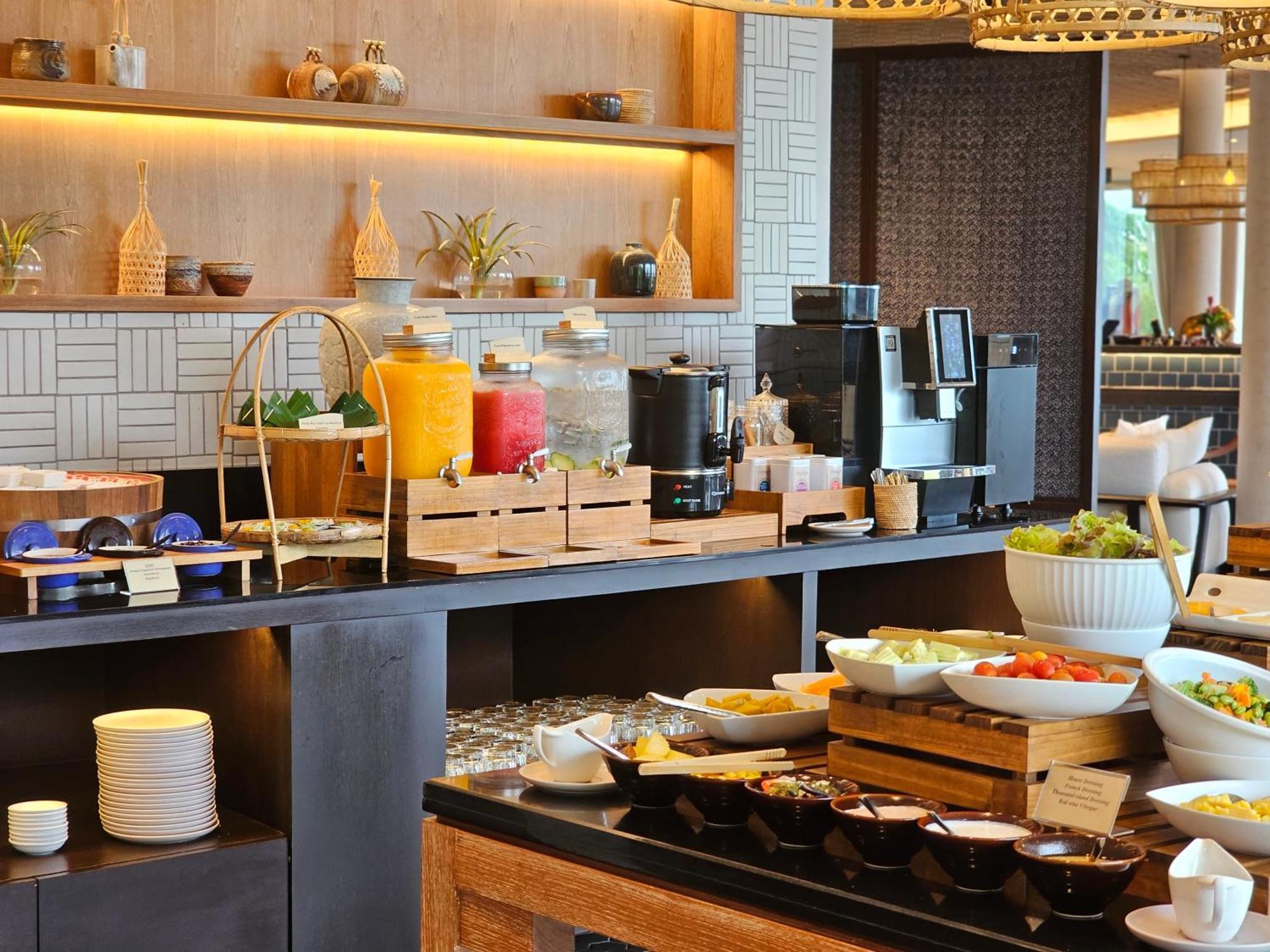 Resort Noku Phuket Chalong
