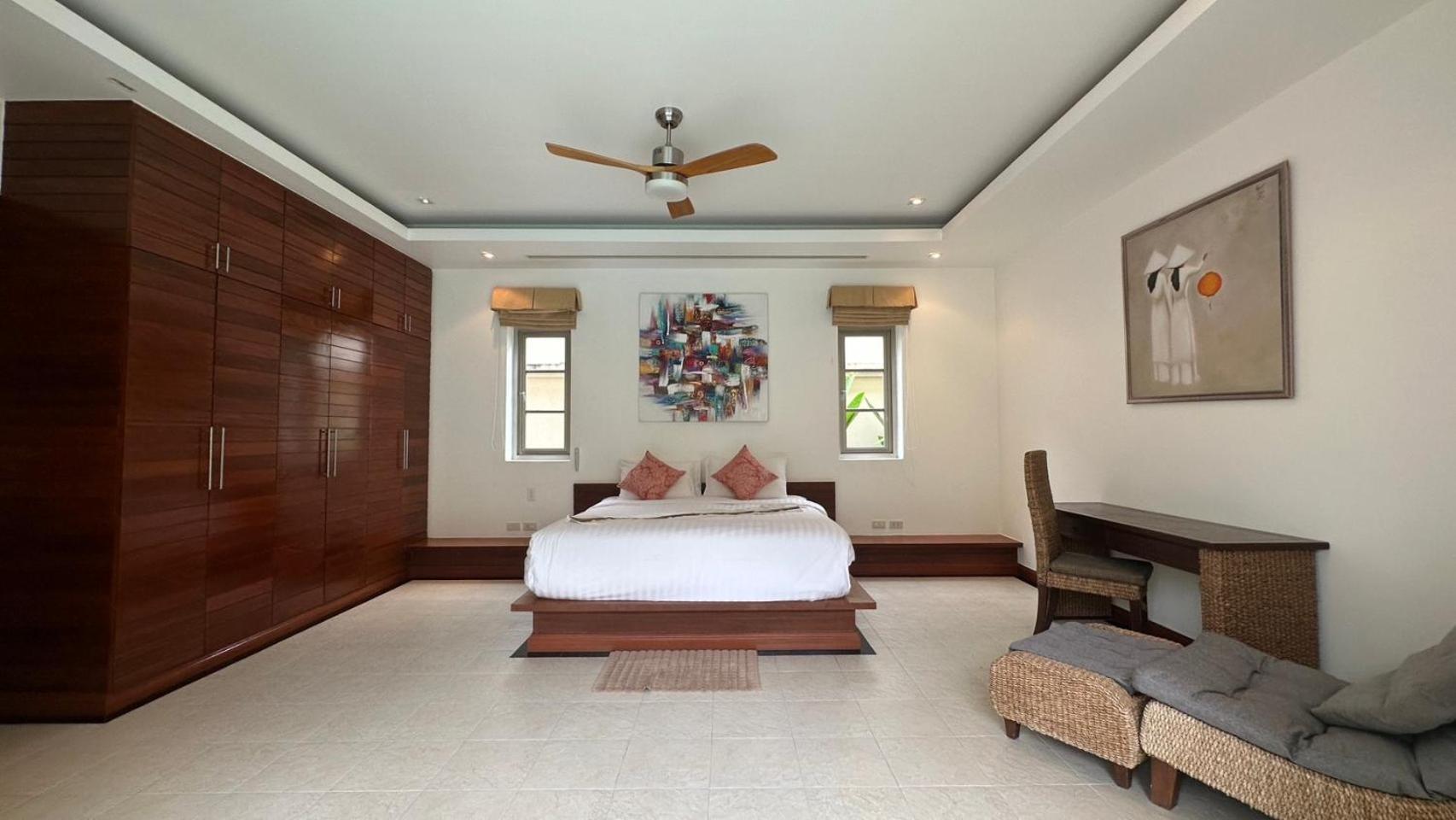 The 4* Bang Tao Beach (Phuket)