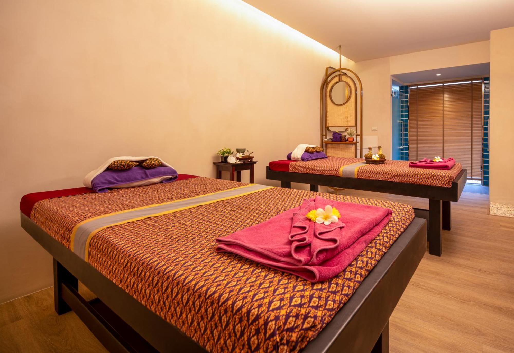 Deevana Plaza Phuket - Sha Extra Hotel Patong