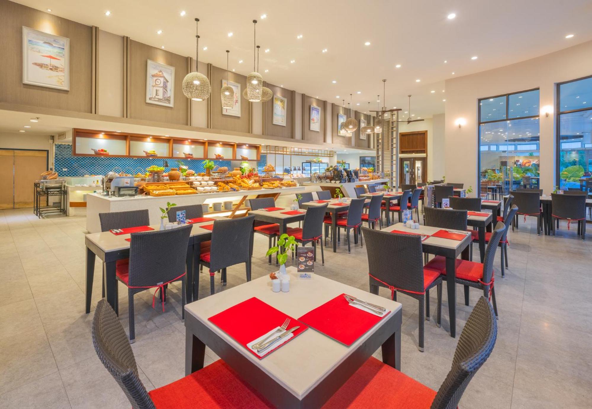 Deevana Plaza Phuket - Sha Extra Hotel 4*