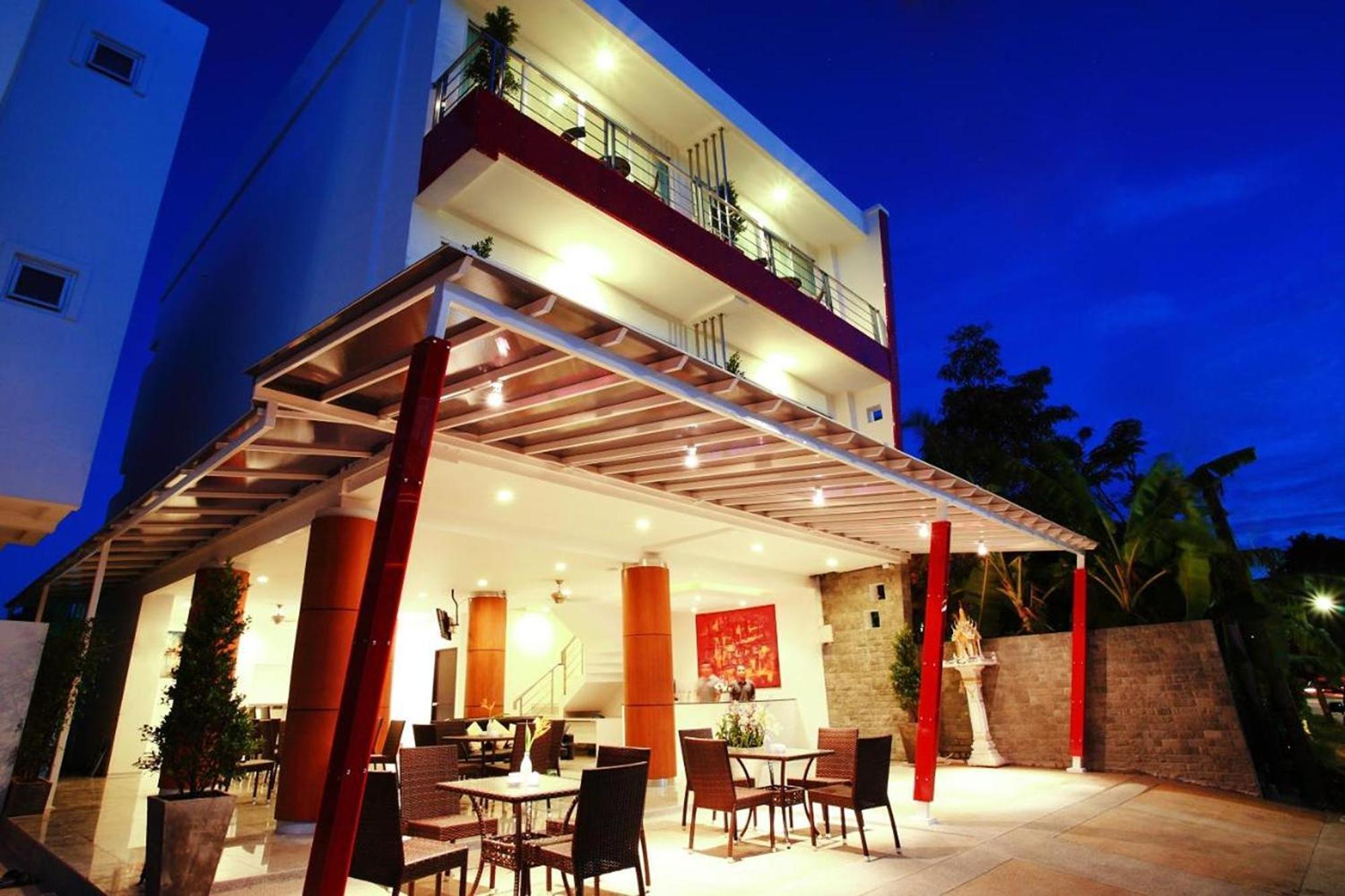 Hotel One World One Naiharn