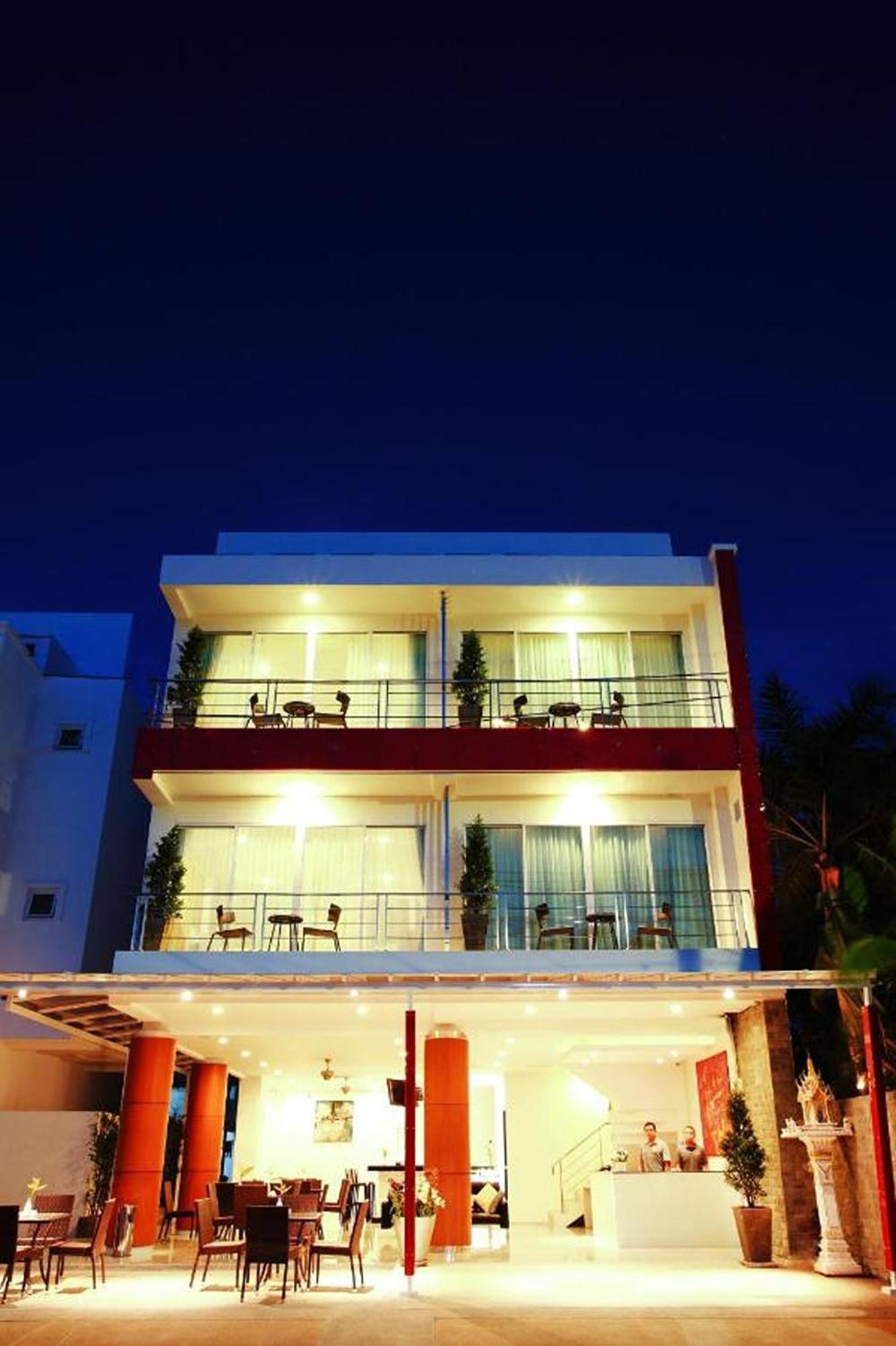 Hotel One World One Naiharn 3*