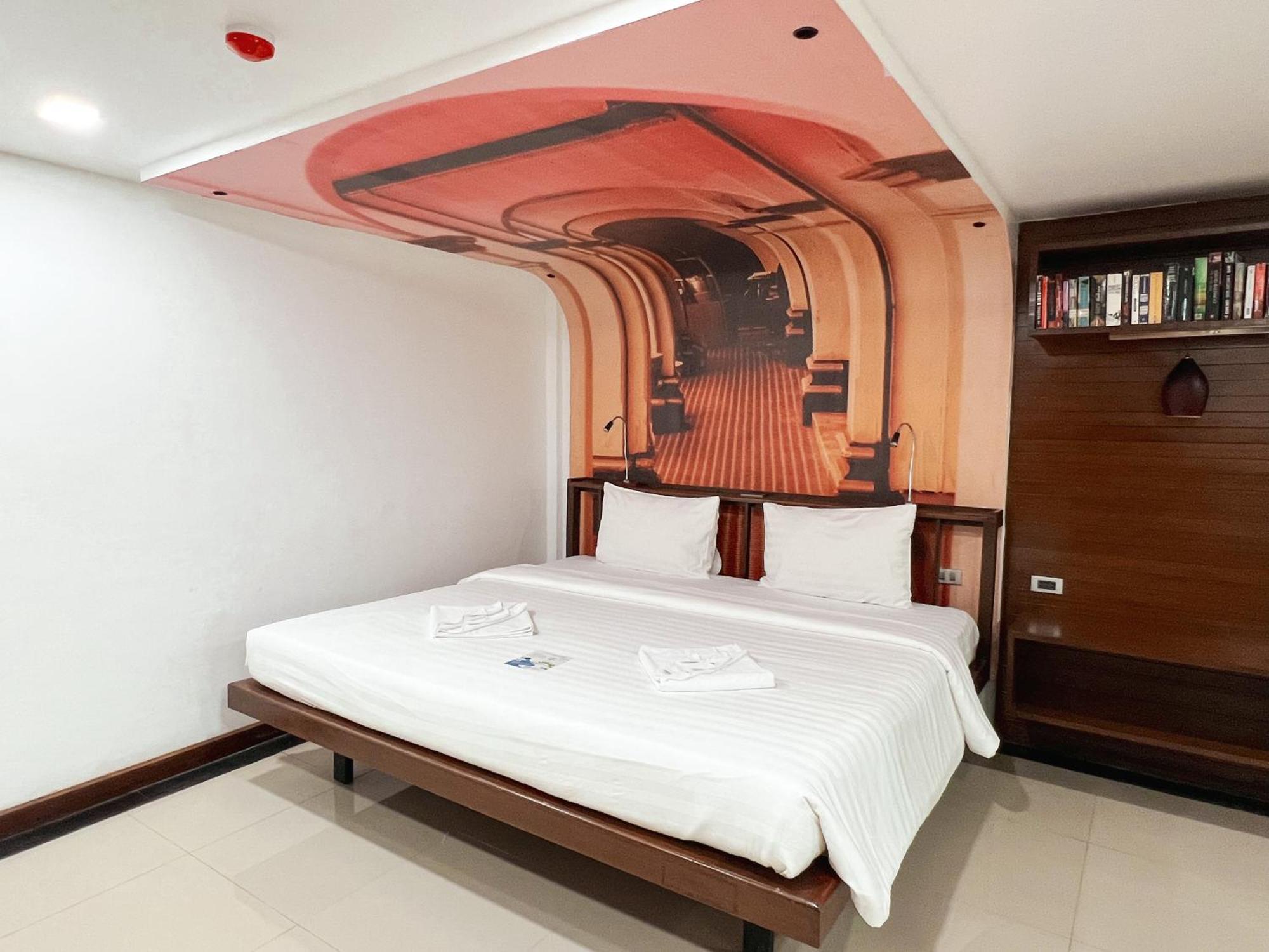 Hotel The Color 2*