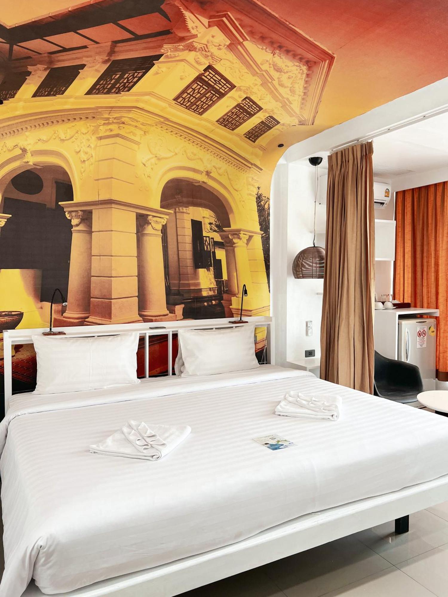 The Color Hotel 2*