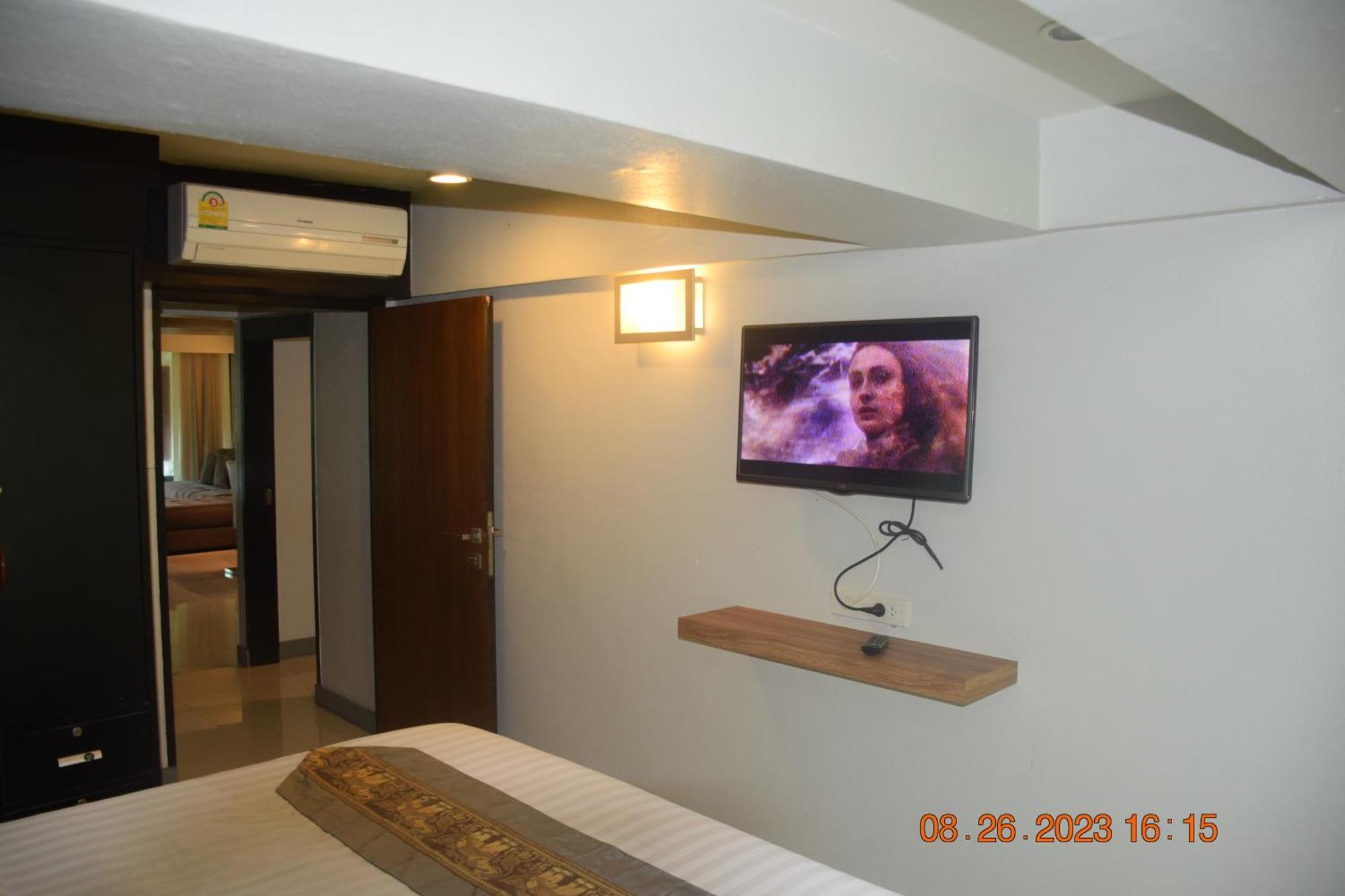 Kalim Apartment *