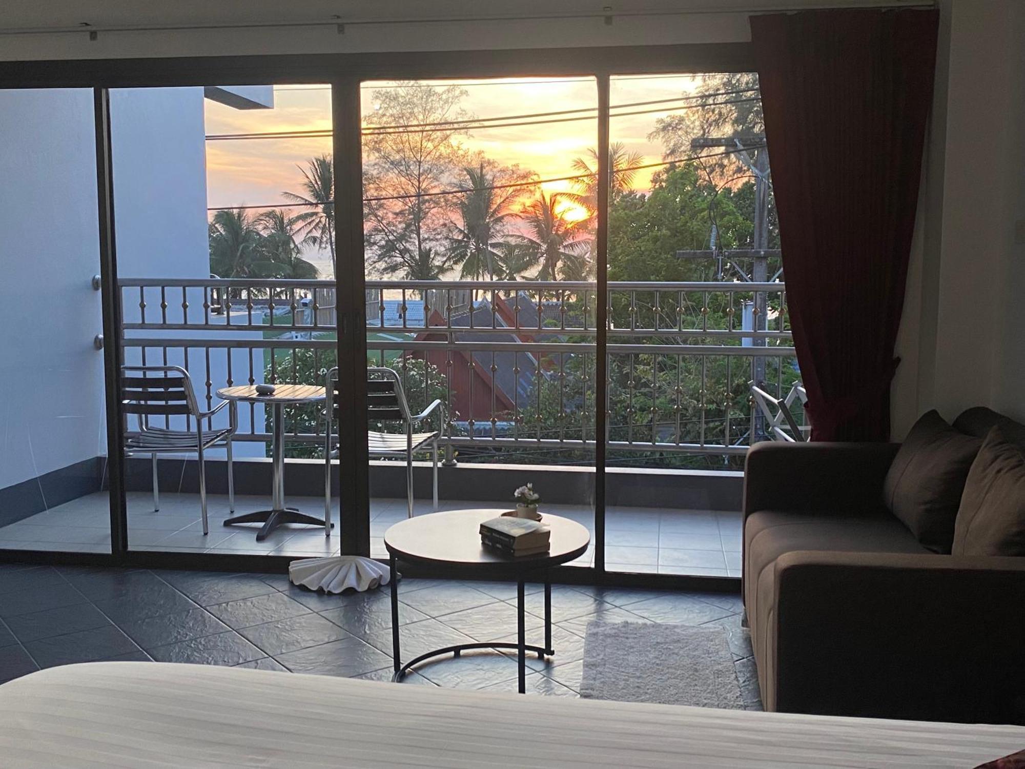 Deng's Hotel Kamala Beach