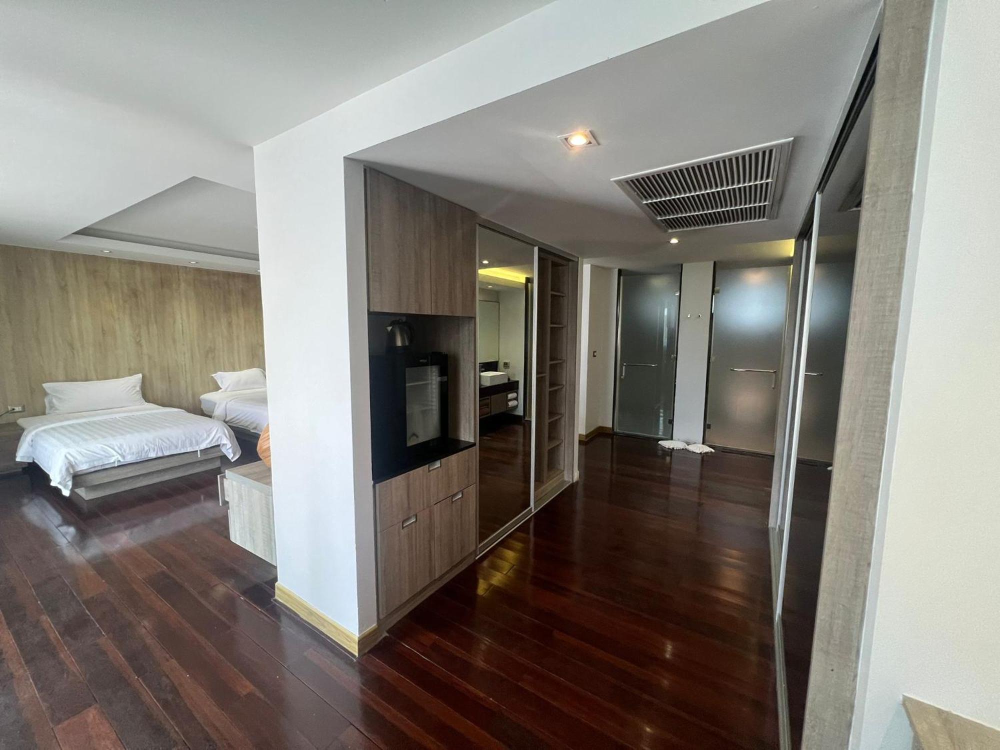 Resort The Nchantra Beachfront *