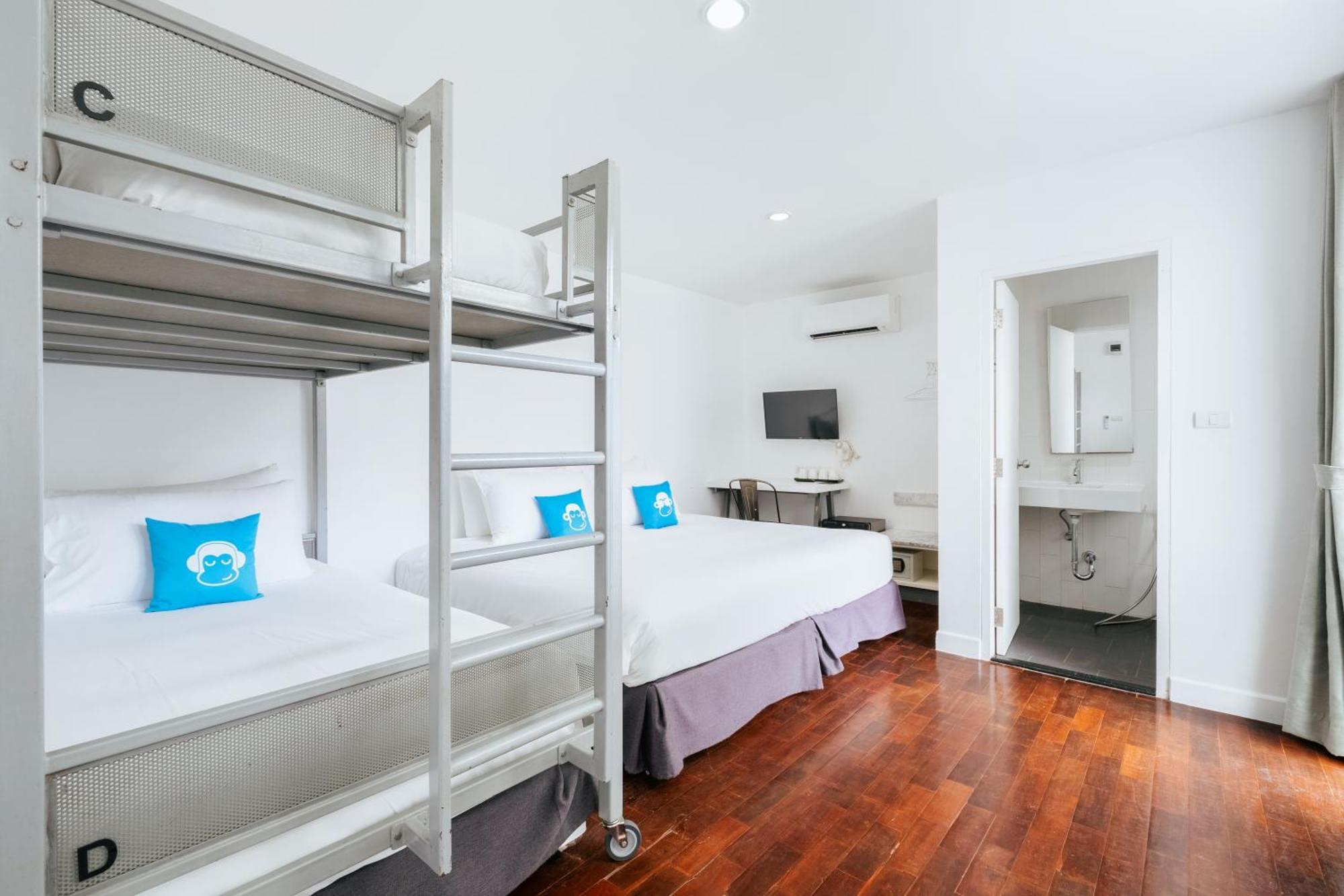 Hotel Blu Monkey