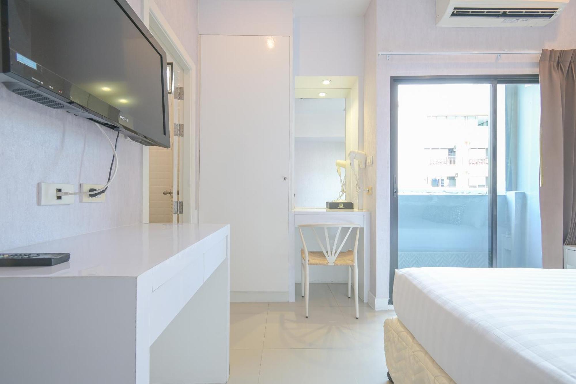 Sino Maison Hotel 3*