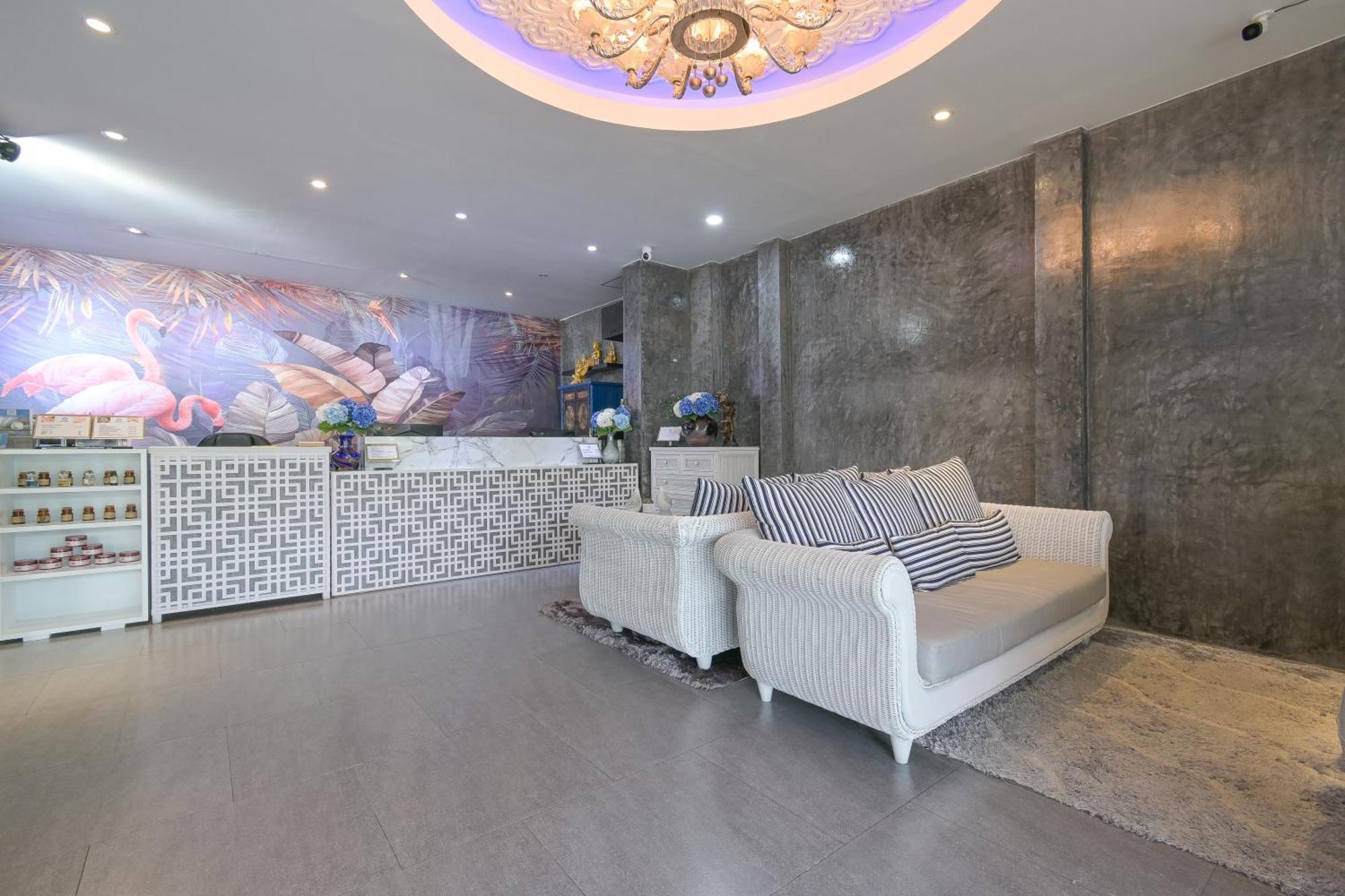 Hotel Sino Maison Patong