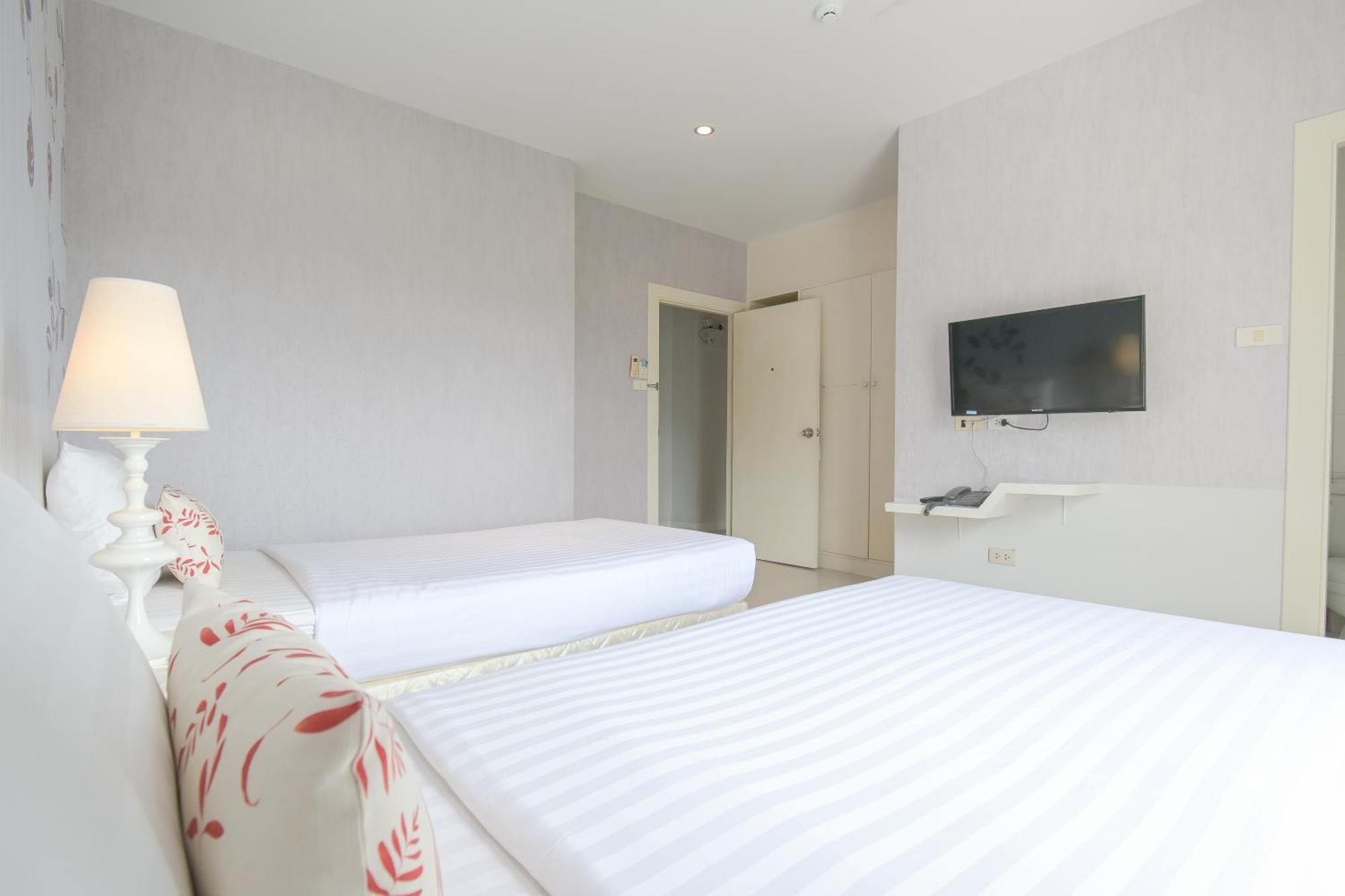Hotel Sino Maison Patong