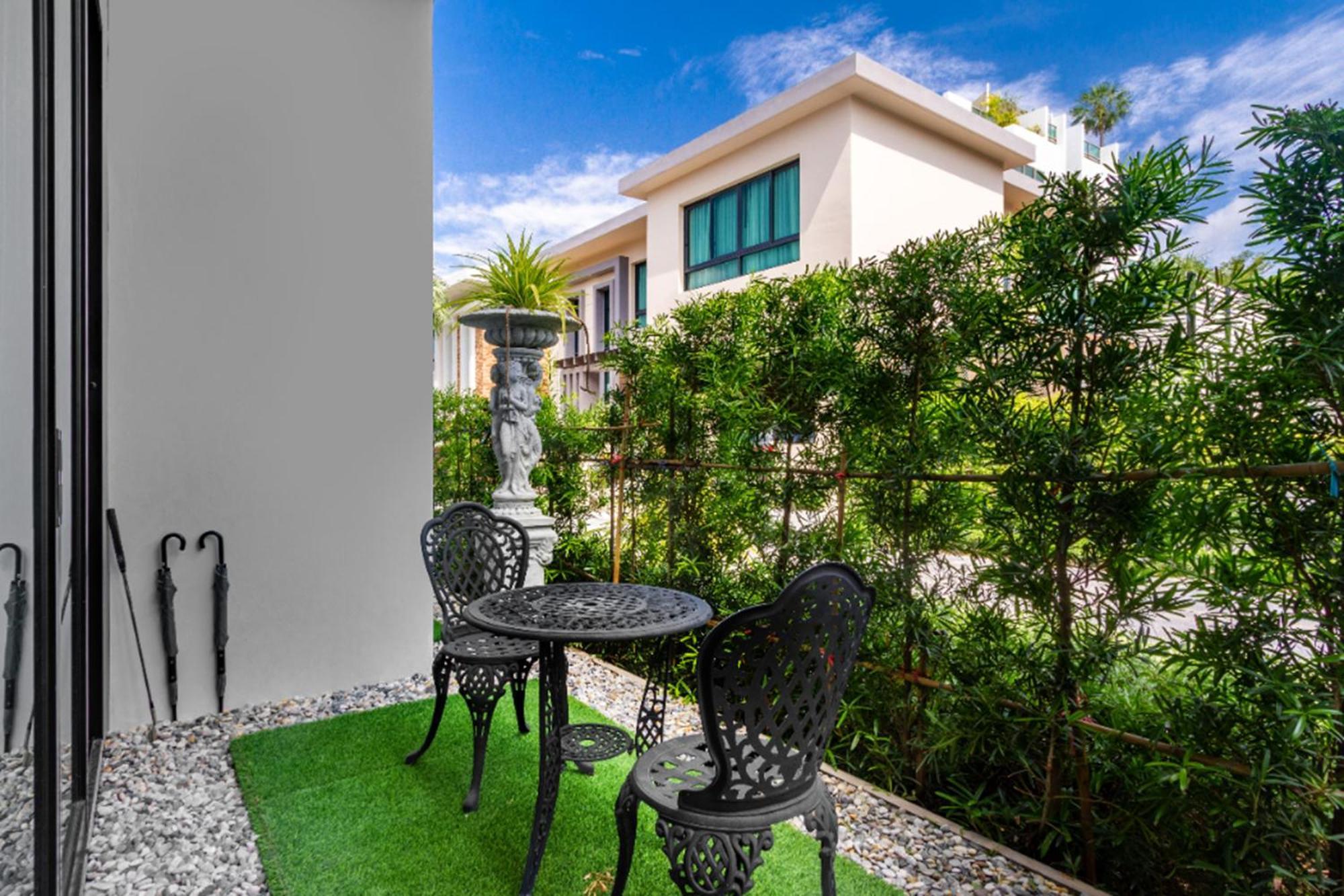 Beachside Luxury Villa: Private Pool & Modern Comforts Villa Kamala Beach