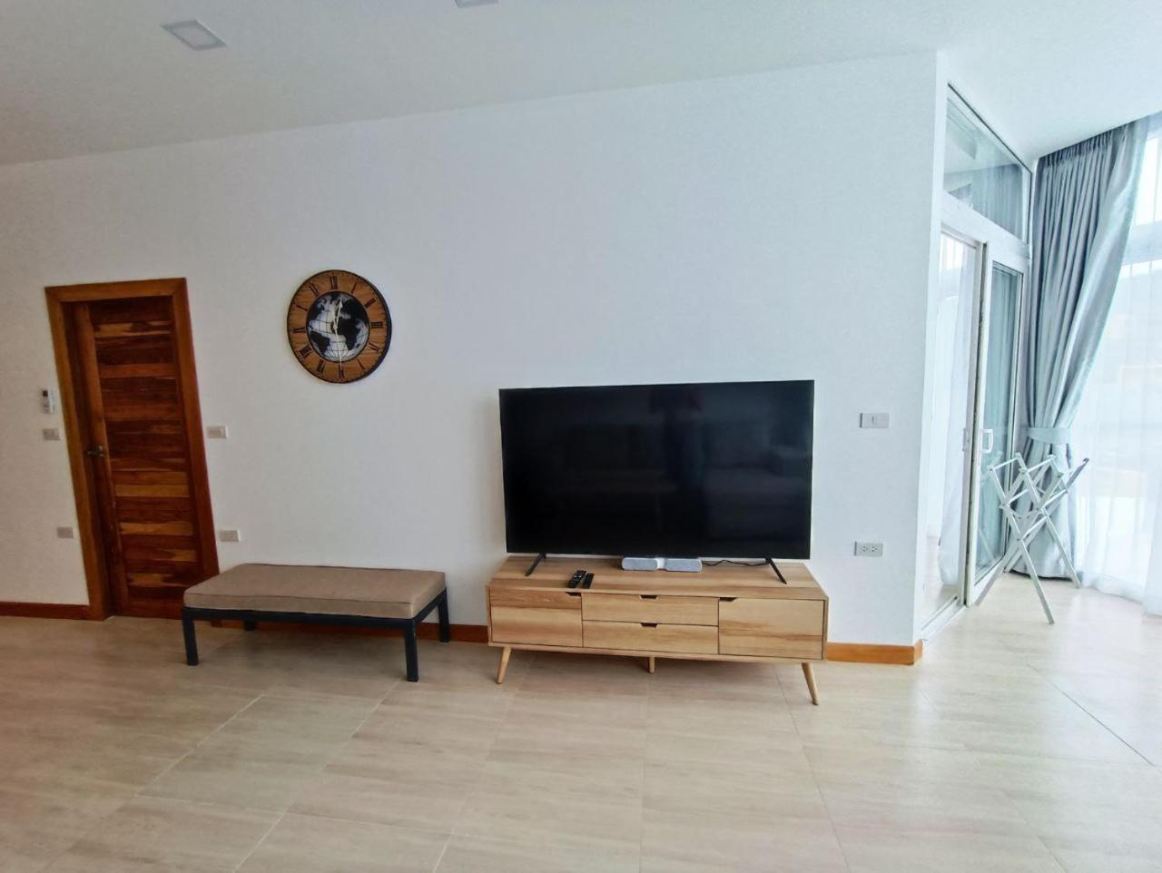 Smart Conzept 2bdr Kata Beach (Phuket)