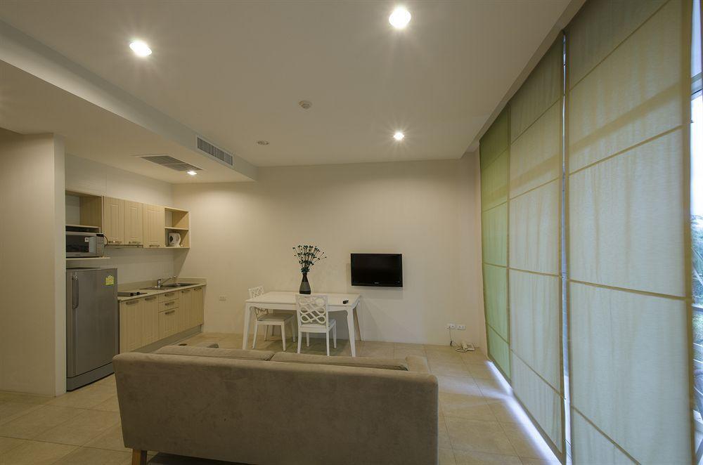 Karon Hill Residence 3*