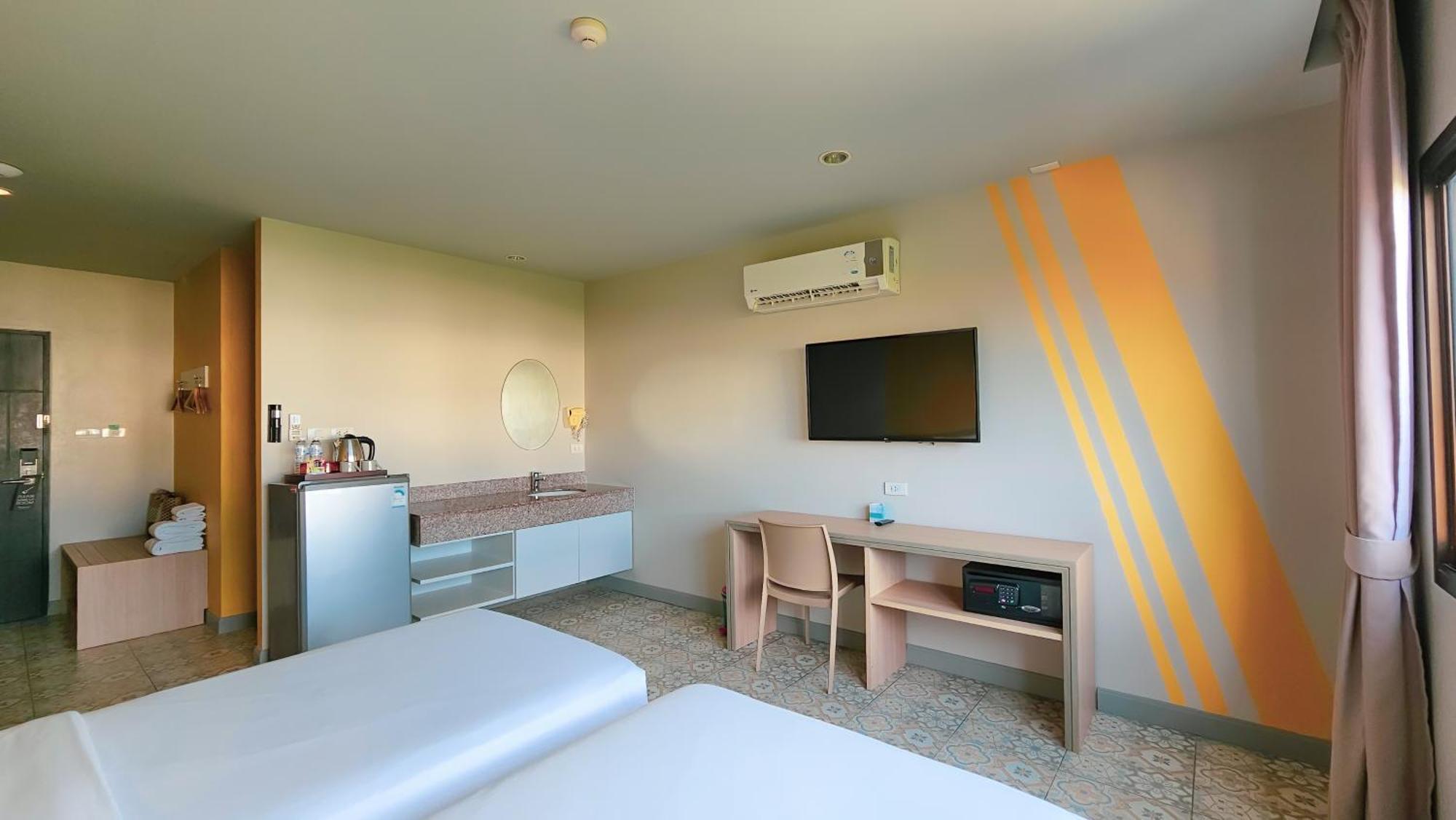 Hotel Recenta Suanluang Phuket