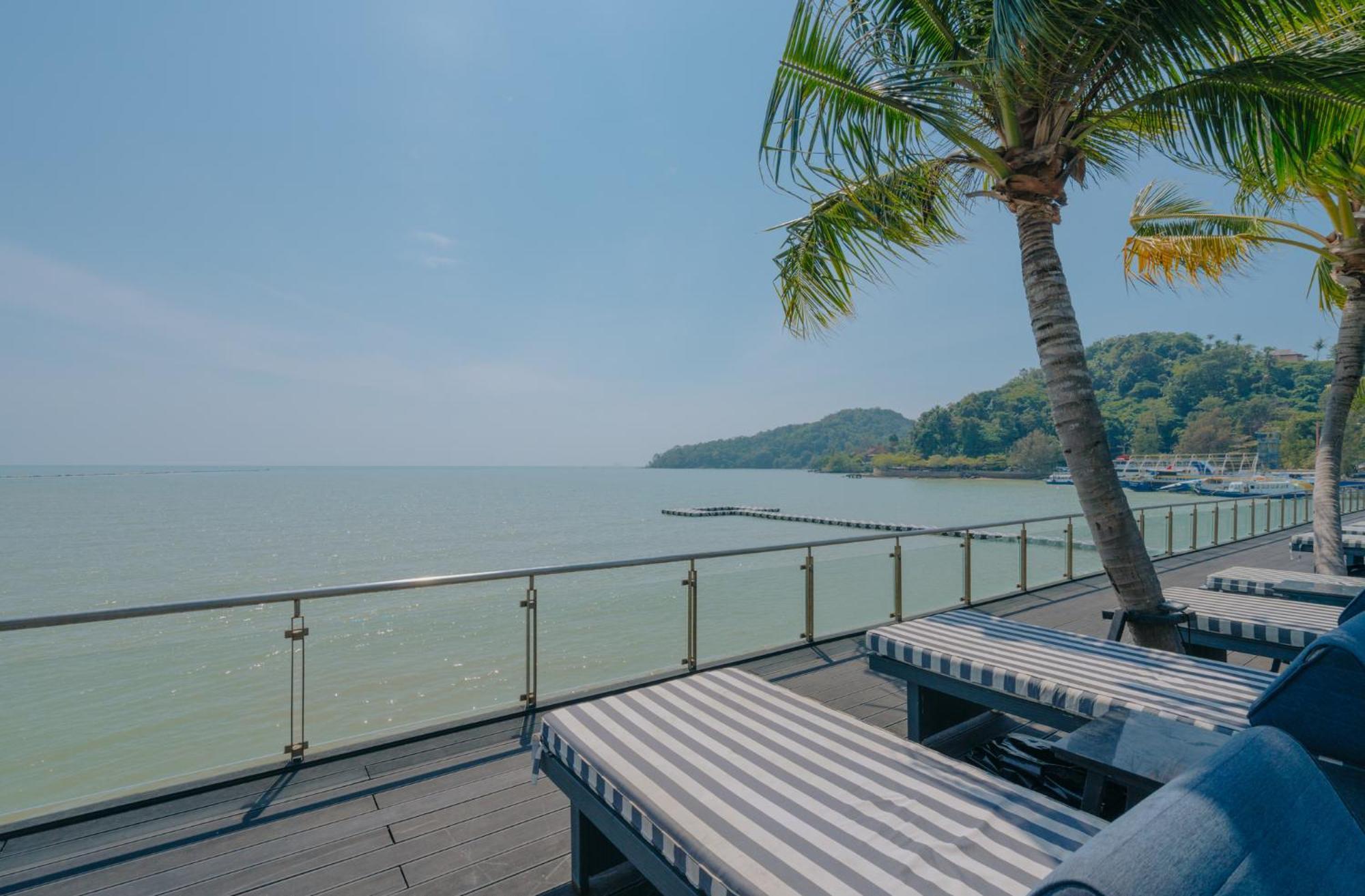 Hotel Tide Phuket Beachfront