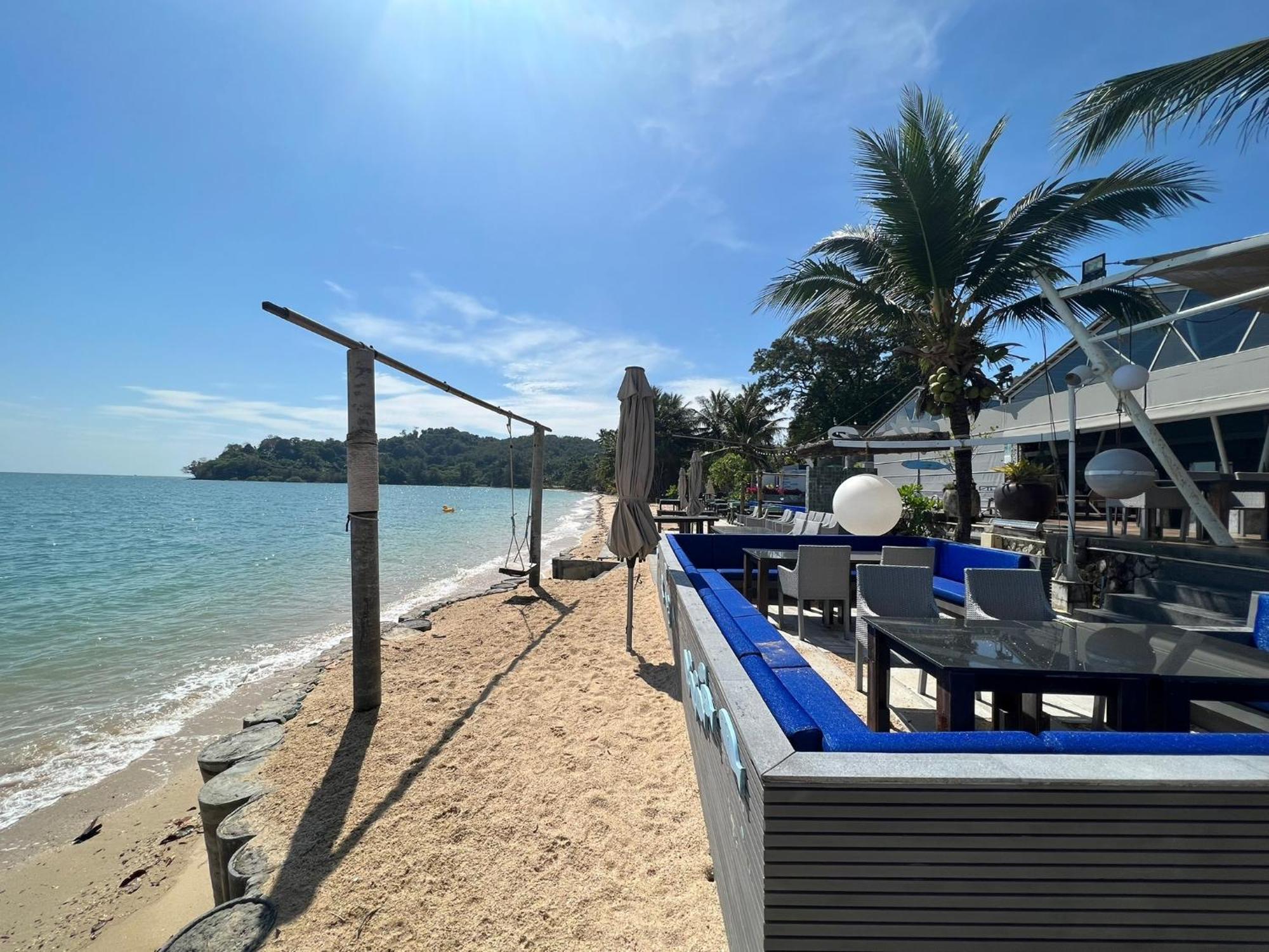 Resort The Nchantra Beachfront