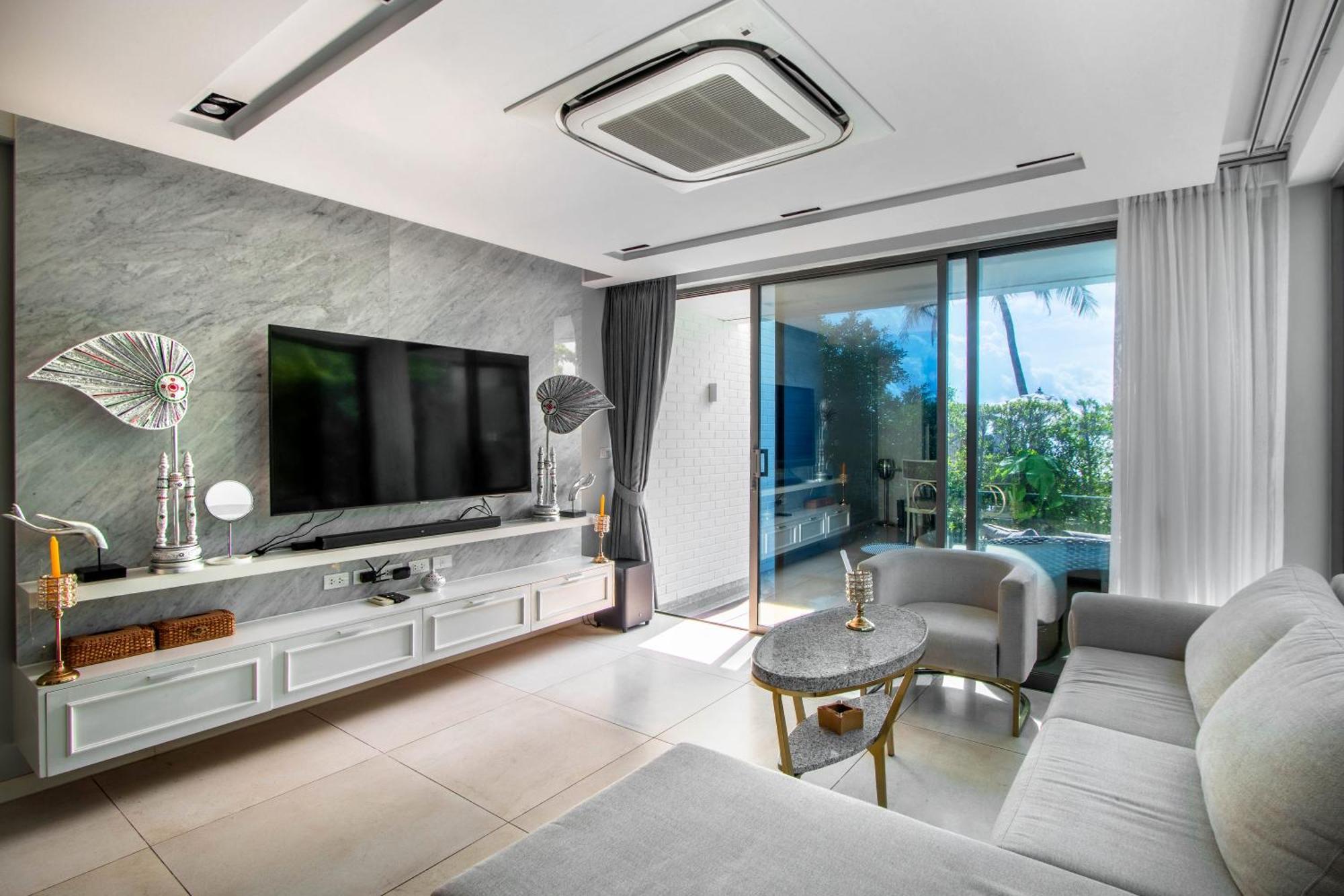 Villa 【beach Front】海景沙滩别墅，私人泳池，免费早餐，女佣每日清洁，生活方便交通便利 B