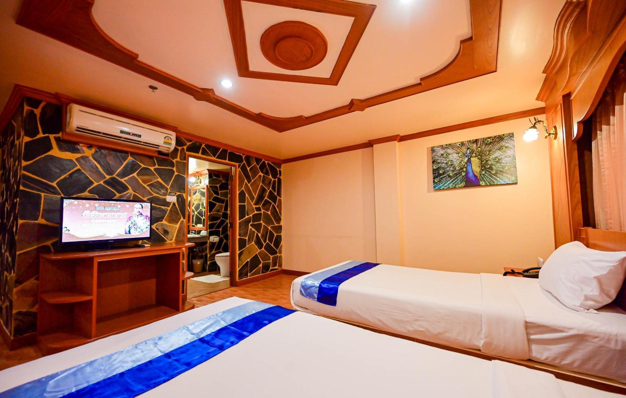 Complex Hotel