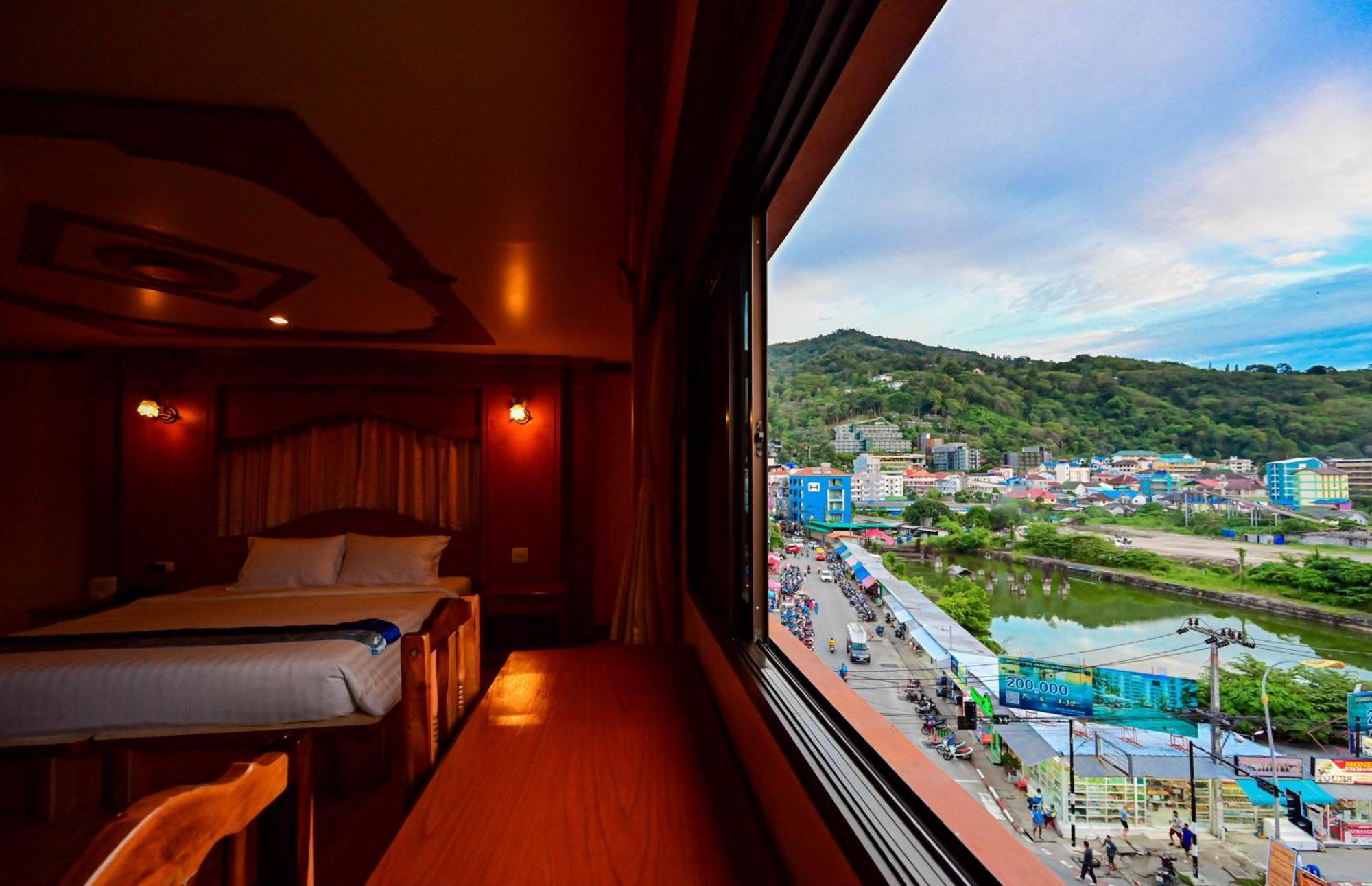 Hotel Complex
